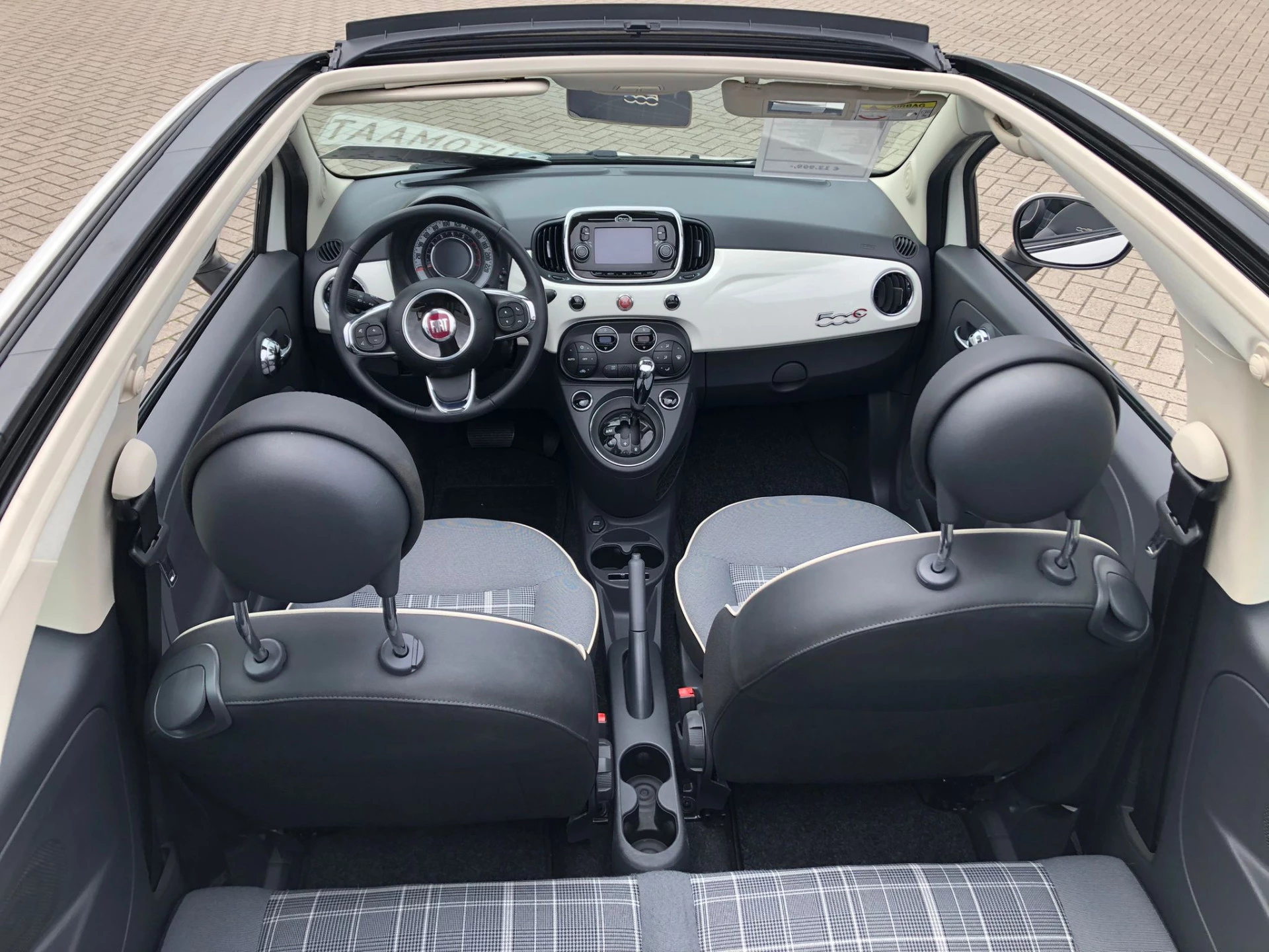 Hoofdafbeelding Fiat 500C