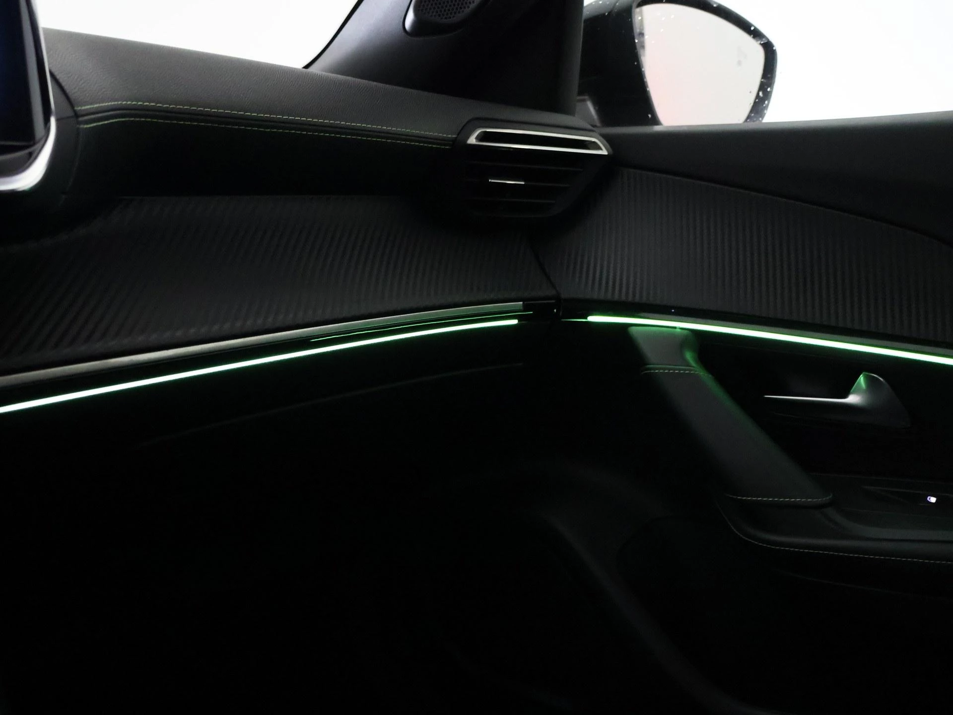 Hoofdafbeelding Peugeot e-2008