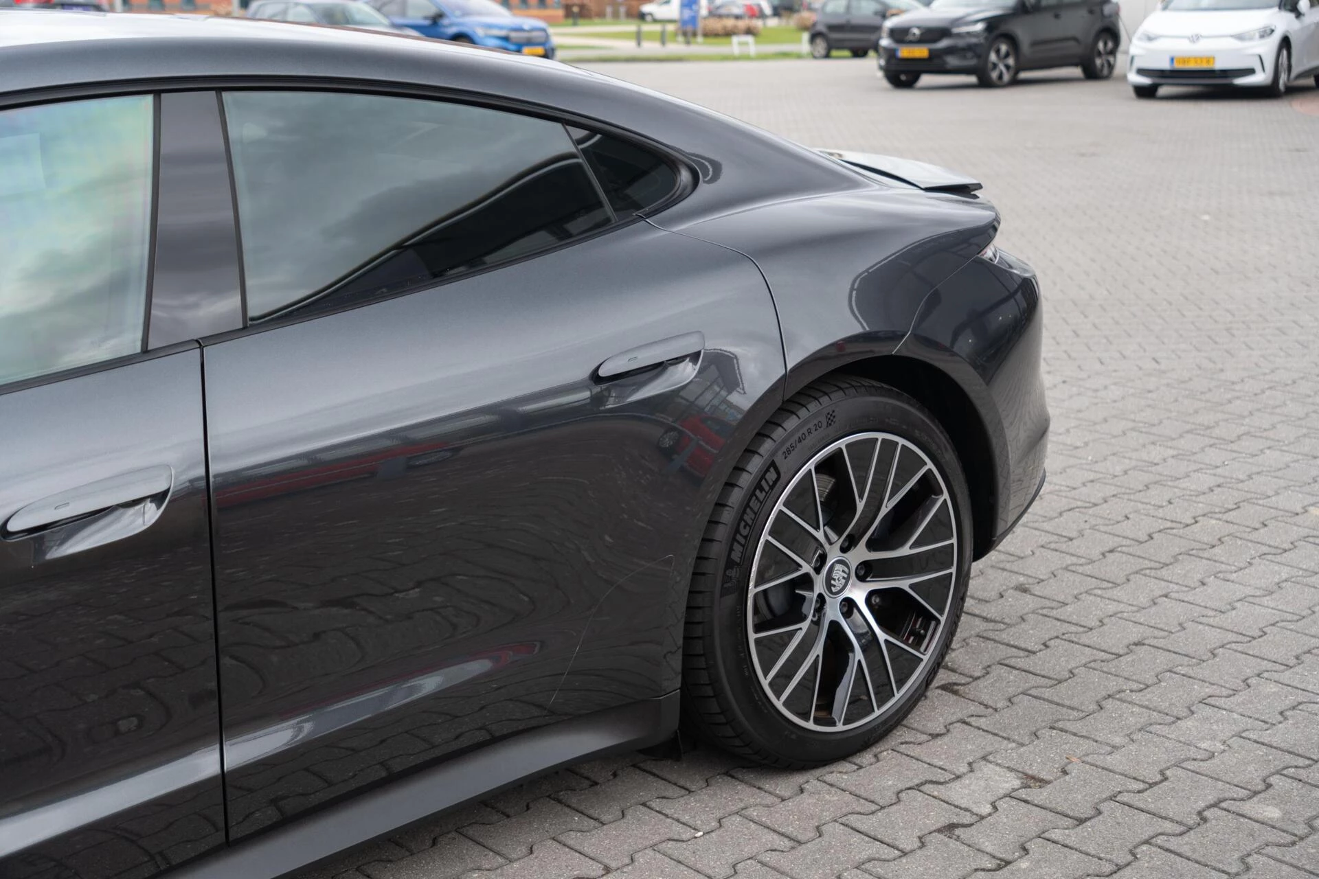 Hoofdafbeelding Porsche Taycan