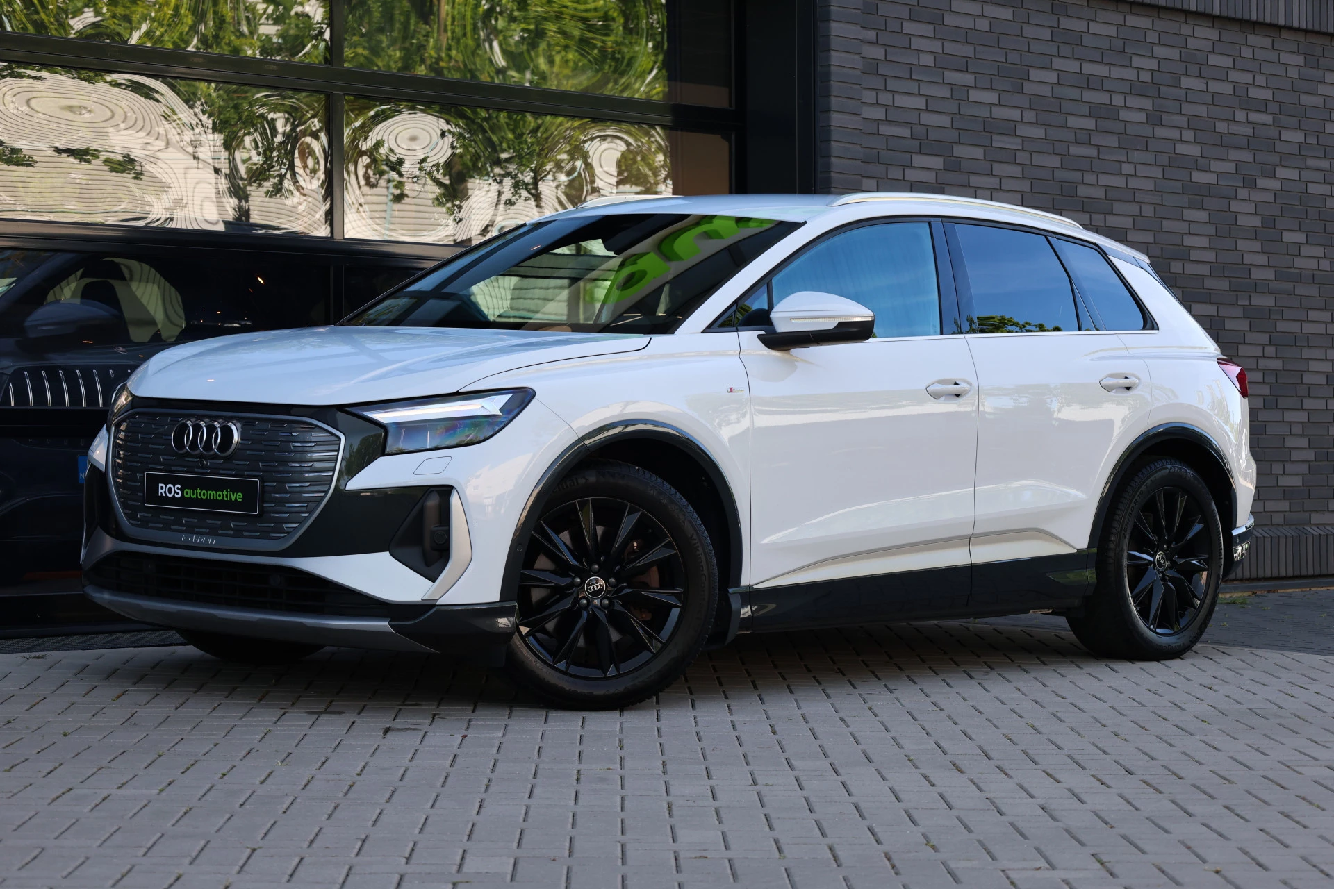 Hoofdafbeelding Audi Q4 e-tron