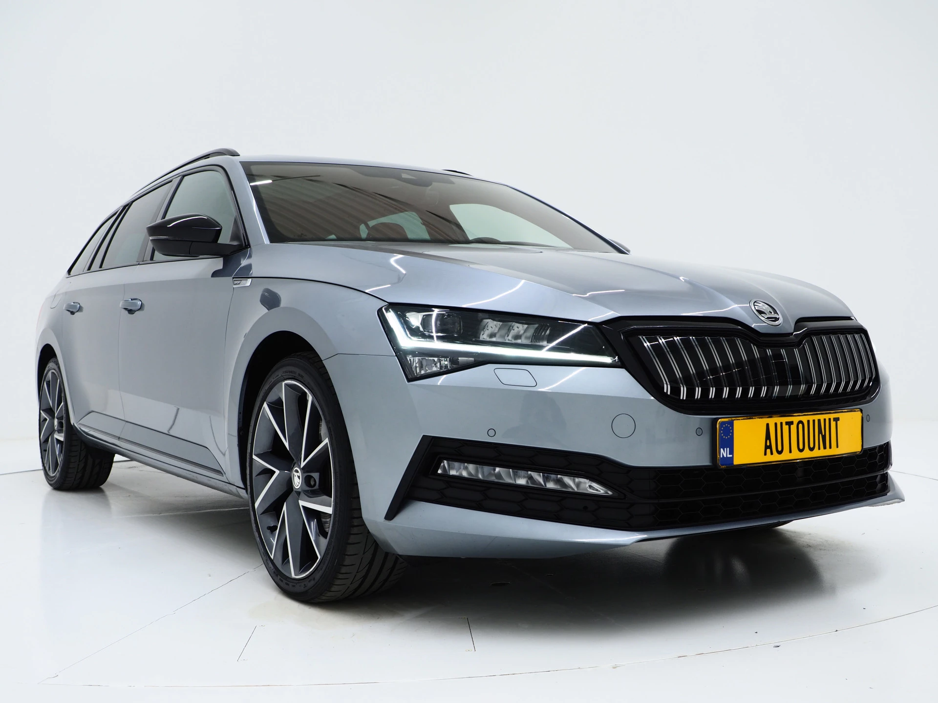 Hoofdafbeelding Škoda Superb