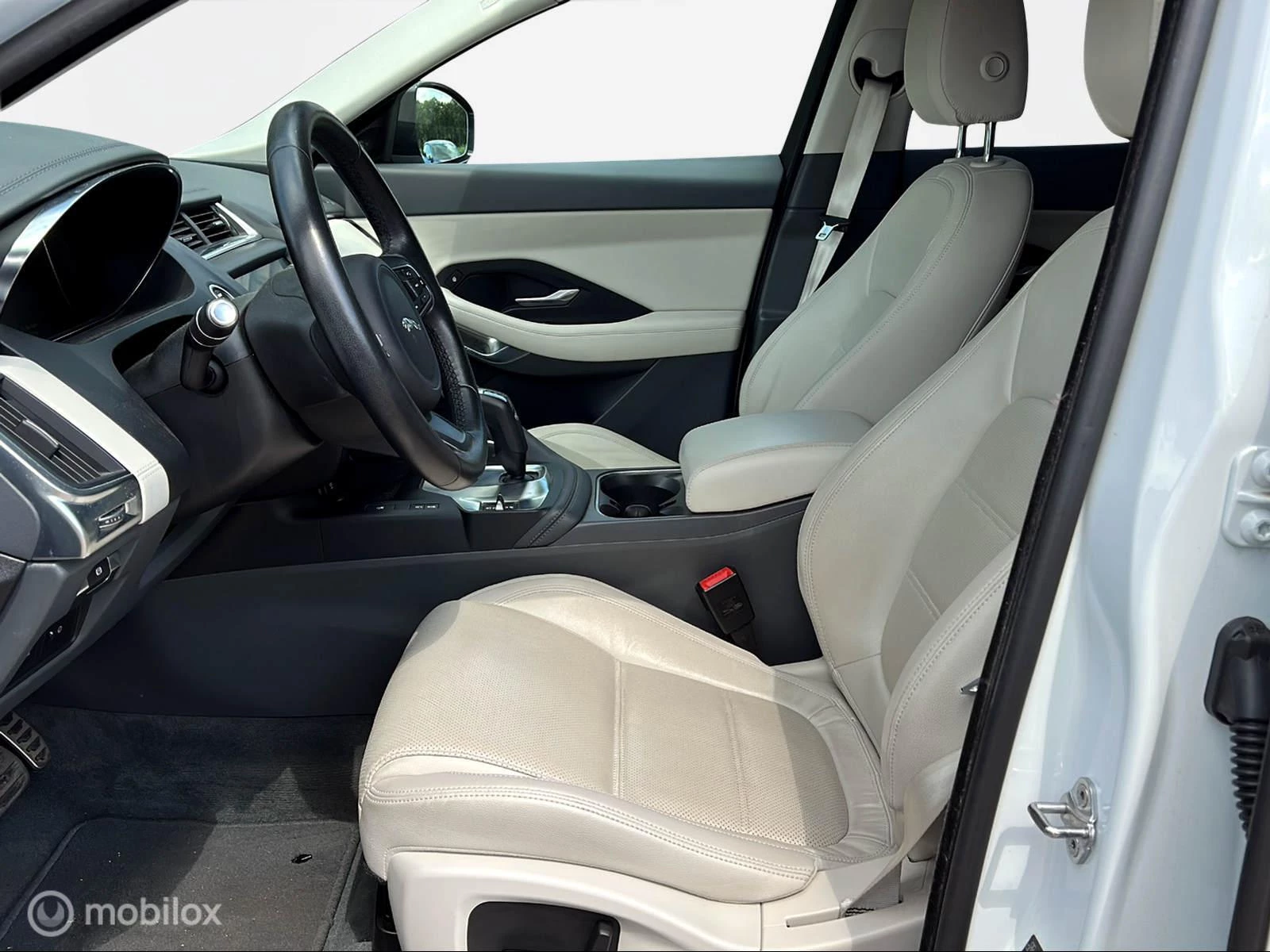 Hoofdafbeelding Jaguar E-PACE