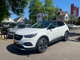 Opel Grandland X 1.2 TURBO EXECUTIVE AUTOMAAT / CAMERA / CARPLAY / 19'' LMV