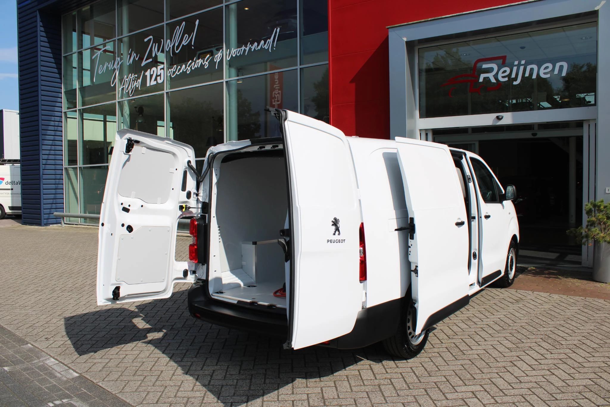 Hoofdafbeelding Peugeot e-Expert