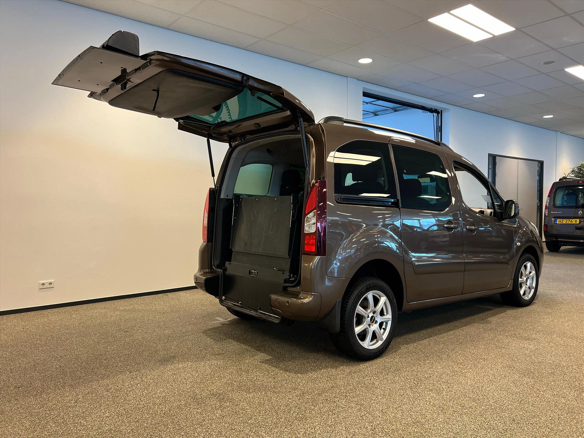 Hoofdafbeelding Peugeot Partner