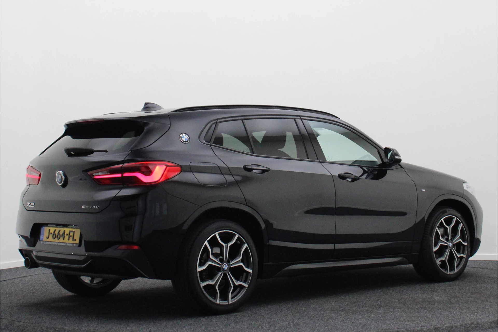 Hoofdafbeelding BMW X2