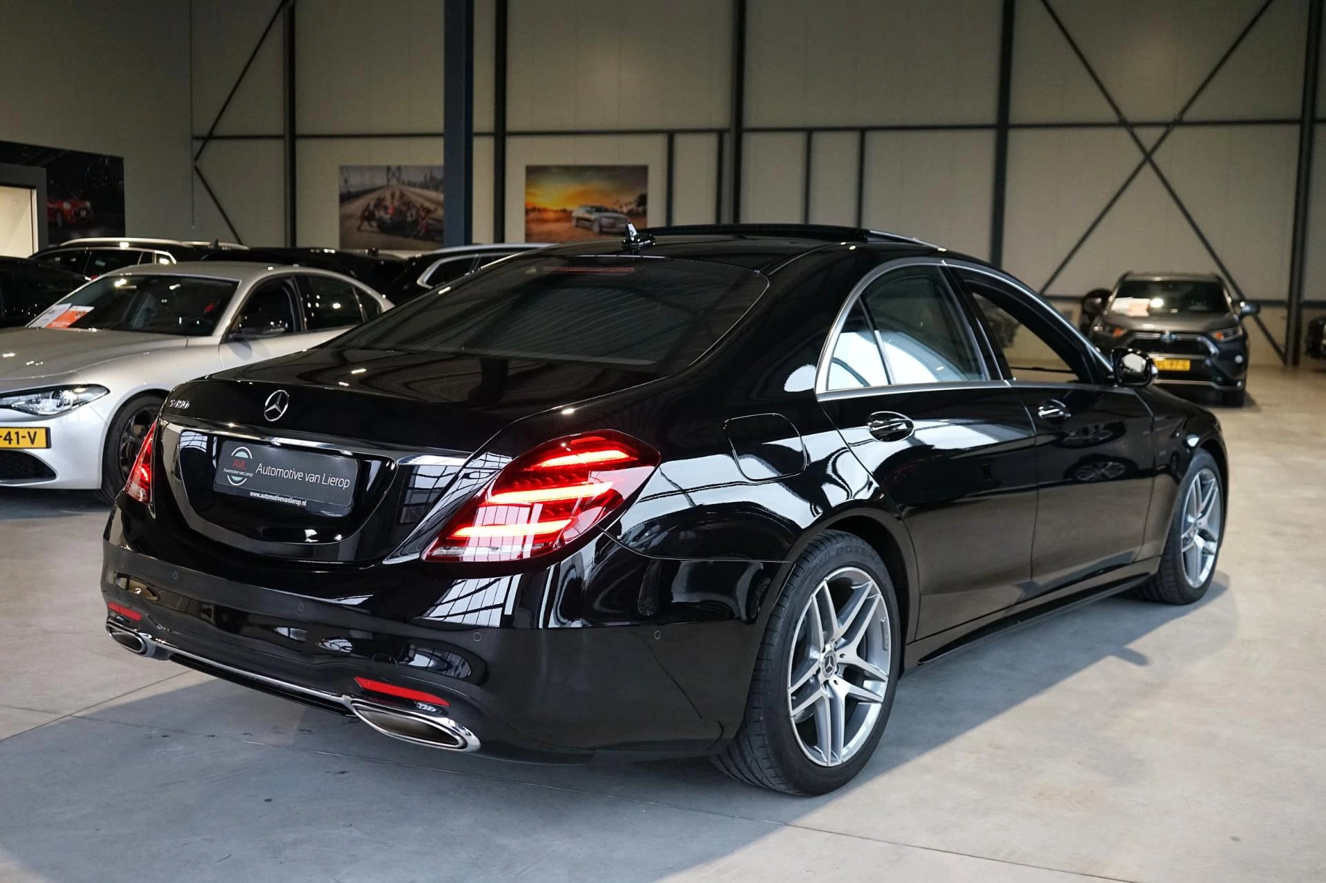 Hoofdafbeelding Mercedes-Benz S-Klasse