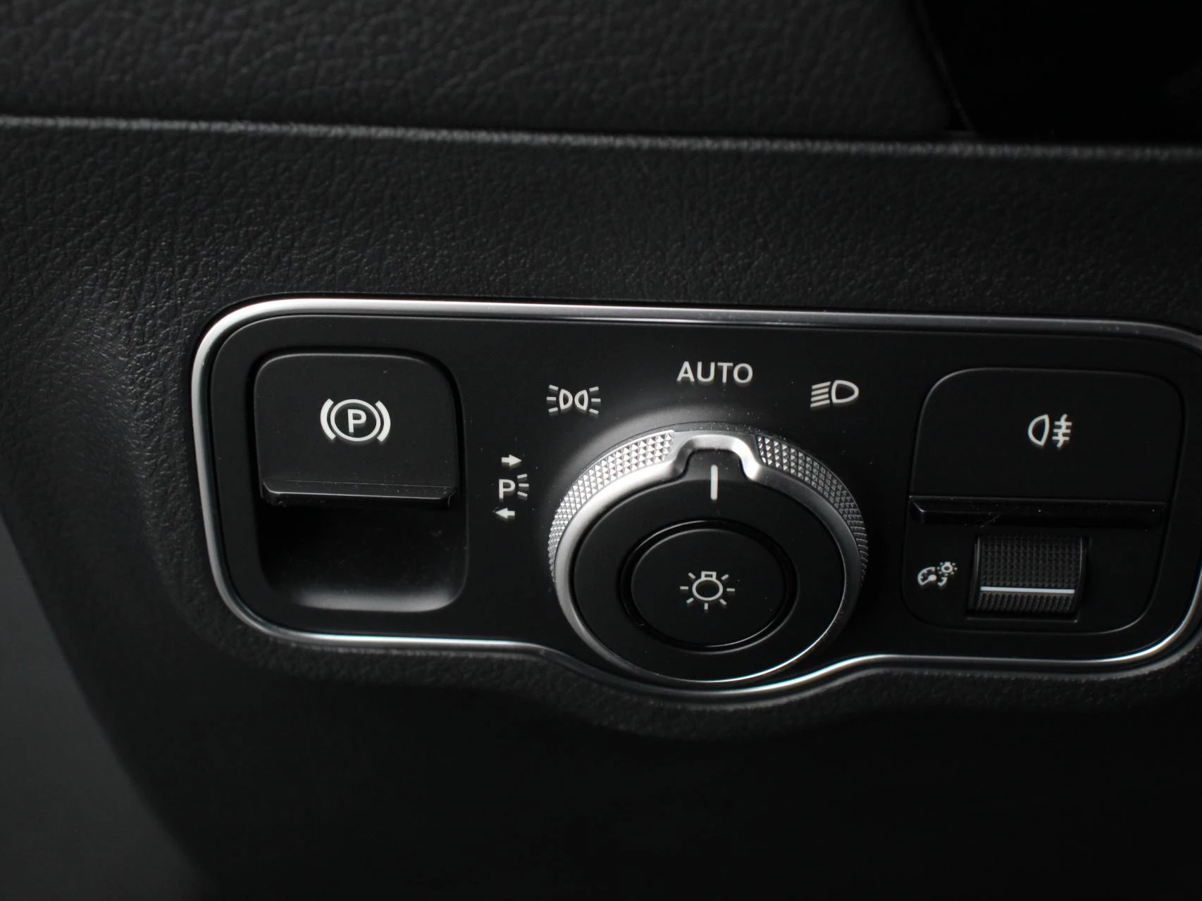 Hoofdafbeelding Mercedes-Benz EQA