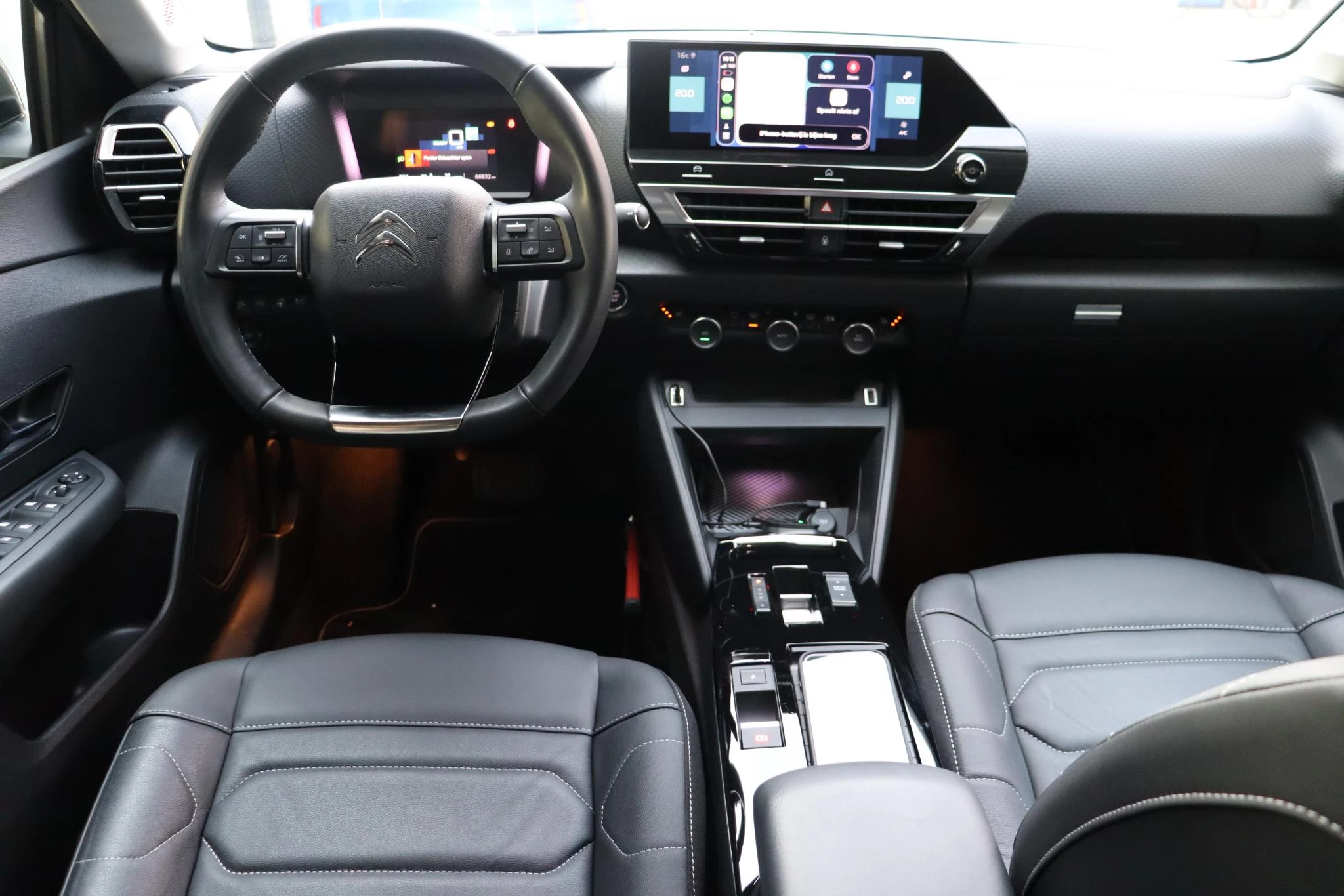 Hoofdafbeelding Citroën ë-C4