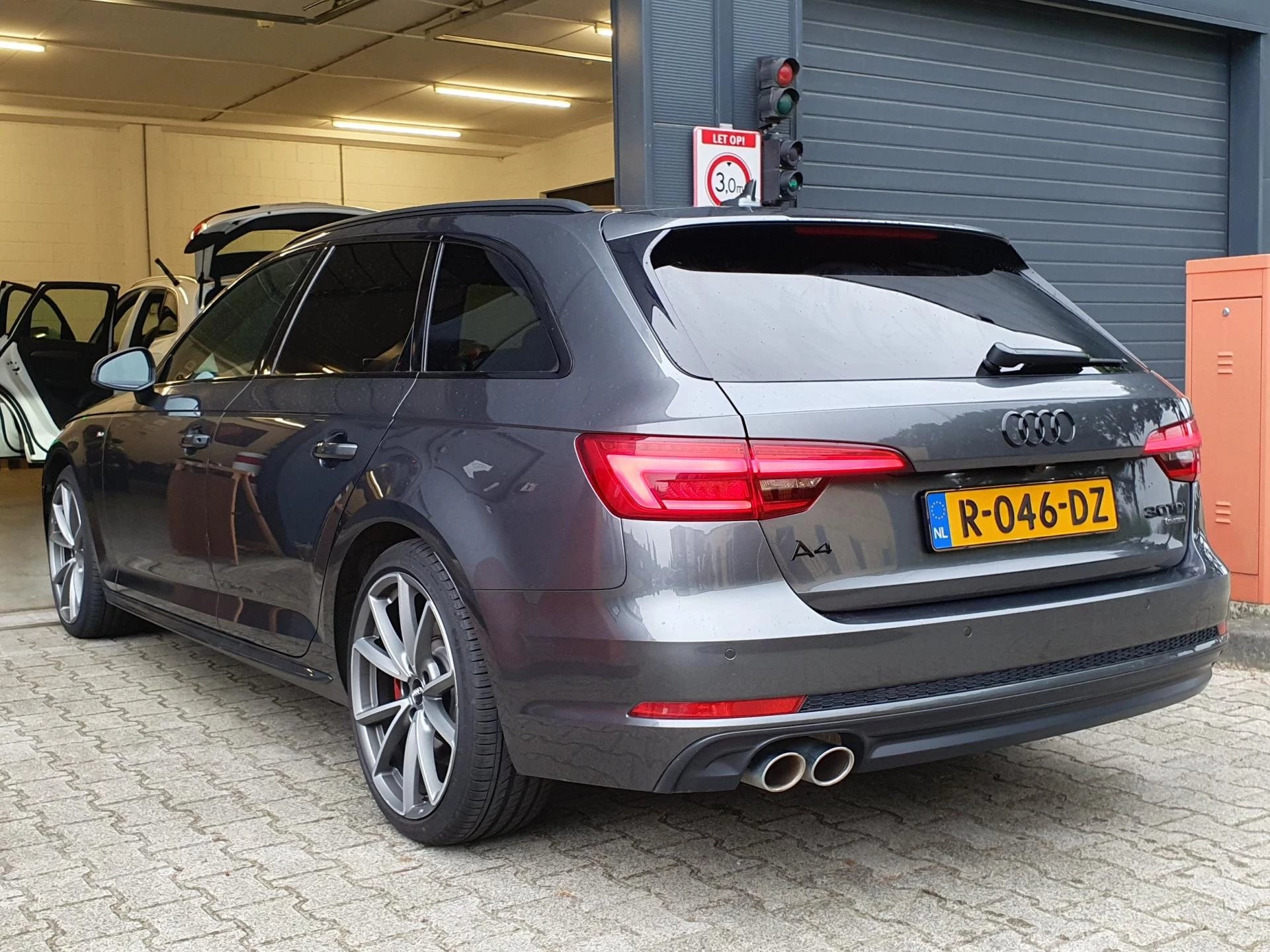 Hoofdafbeelding Audi A4