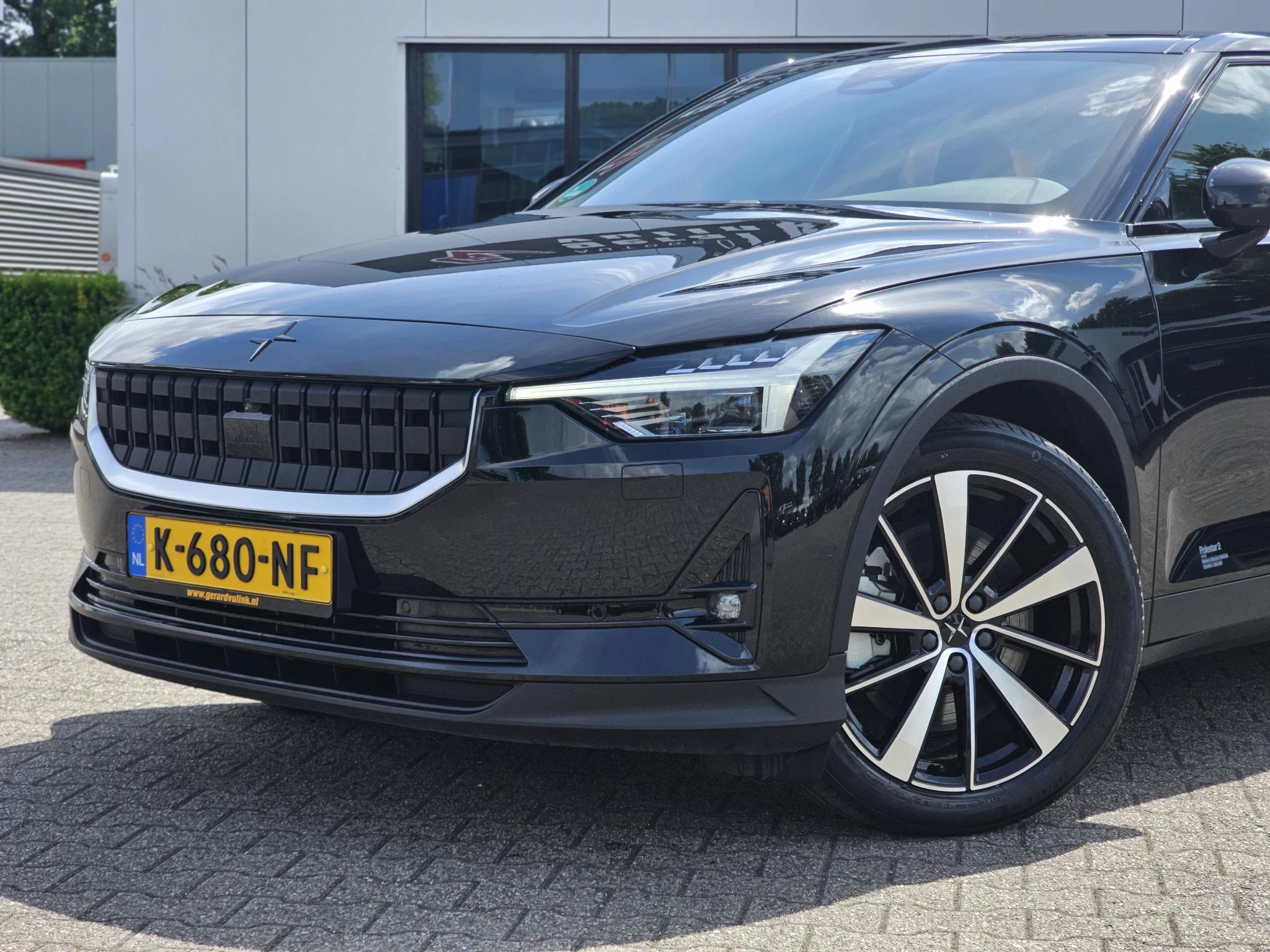 Hoofdafbeelding Polestar 2