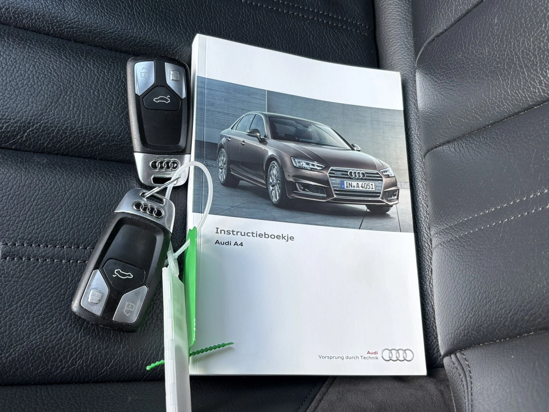 Hoofdafbeelding Audi A4