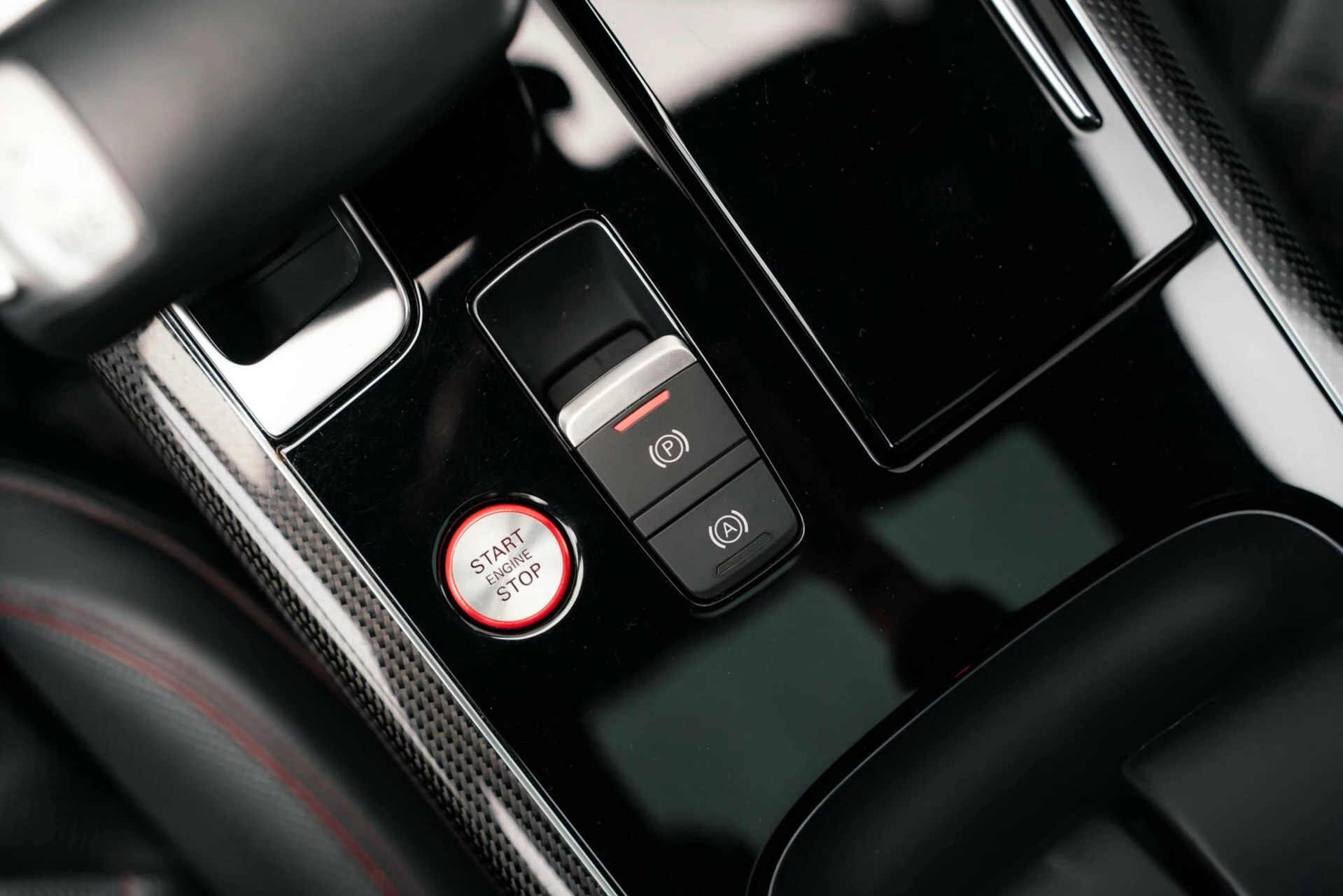 Hoofdafbeelding Audi S8