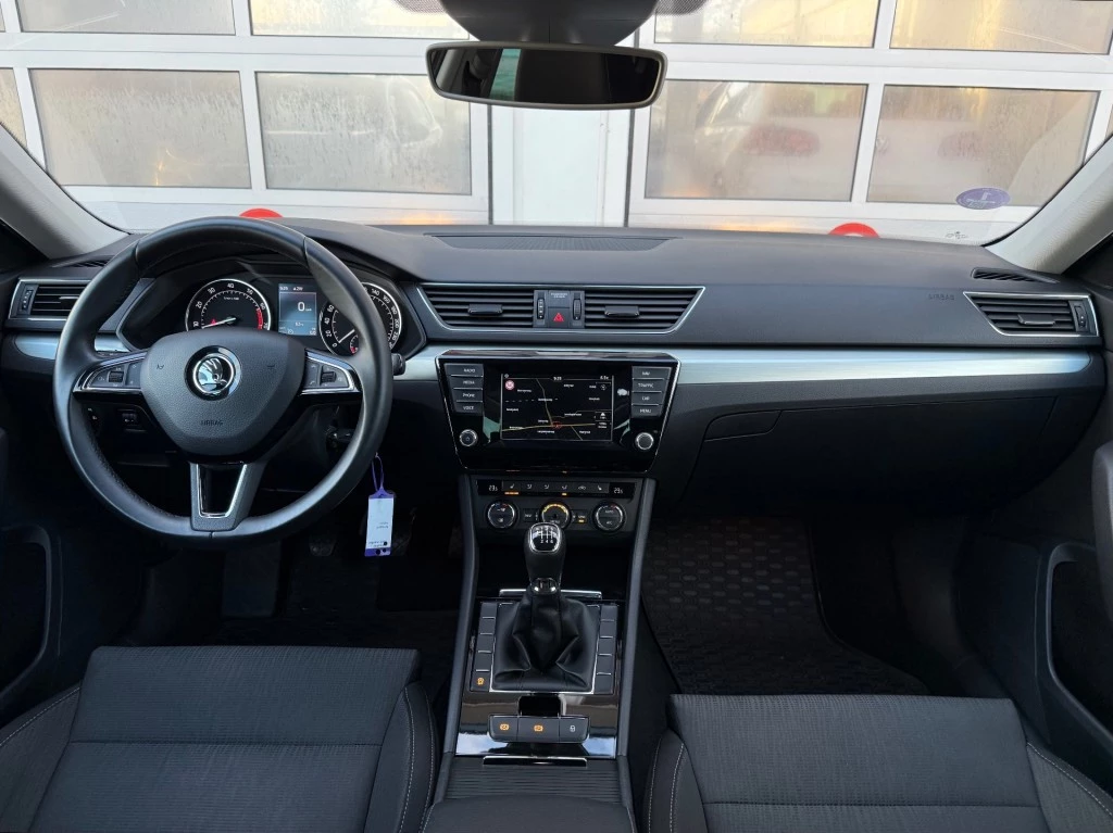 Hoofdafbeelding Škoda Superb