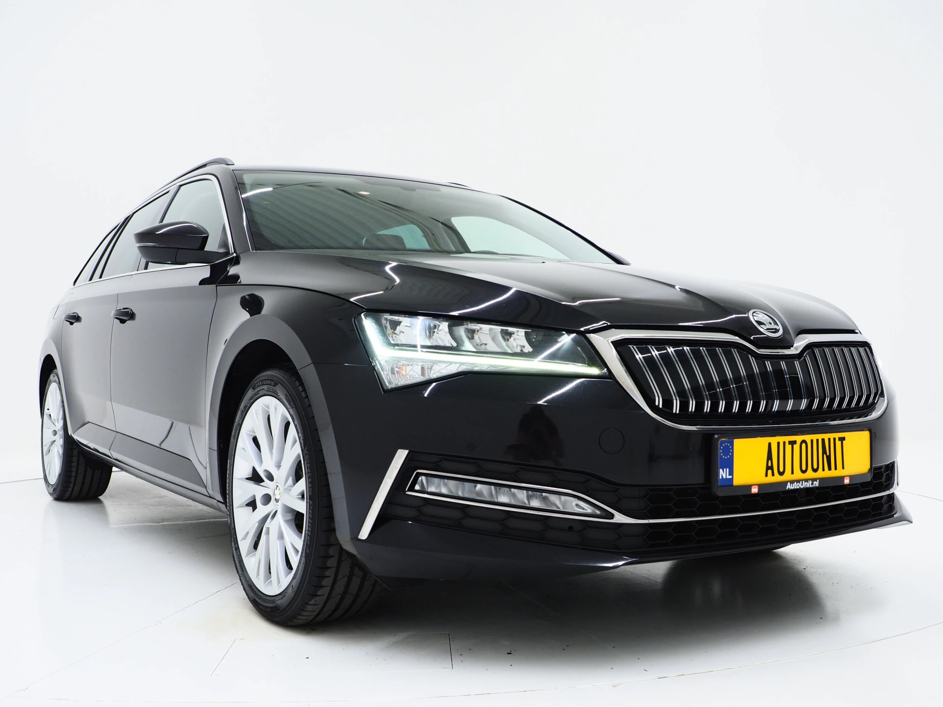 Hoofdafbeelding Škoda Superb