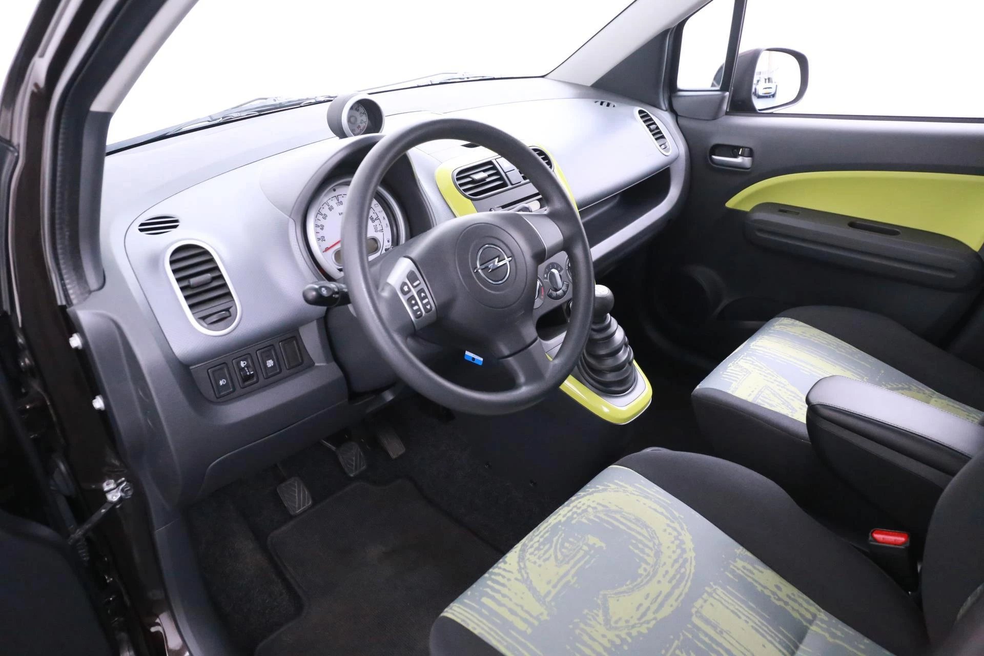 Hoofdafbeelding Opel Agila