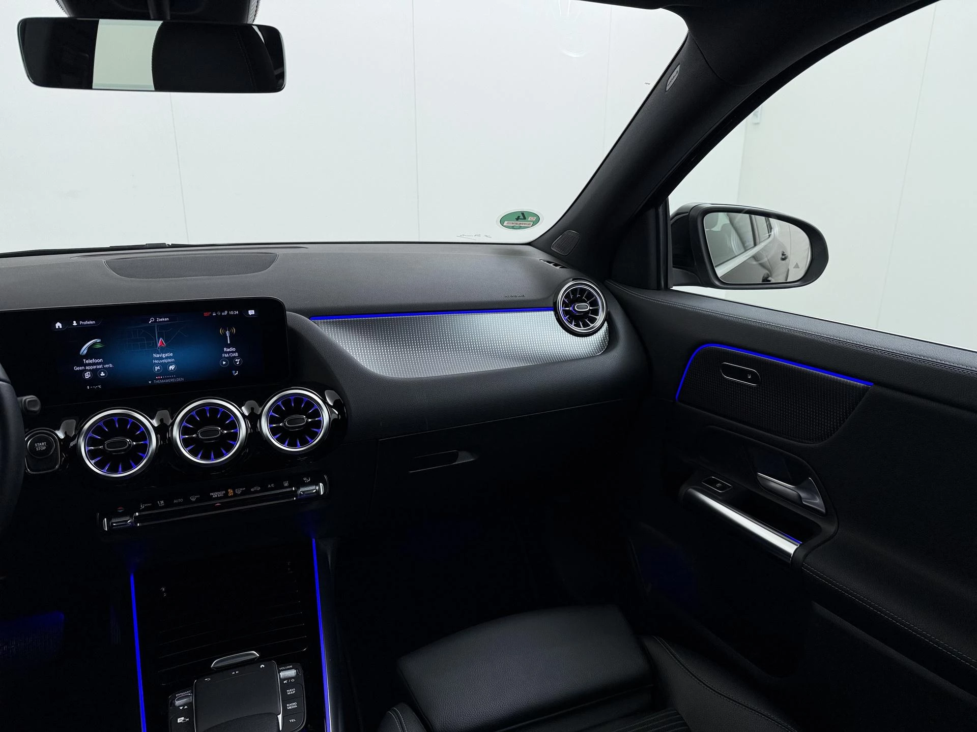 Hoofdafbeelding Mercedes-Benz EQA