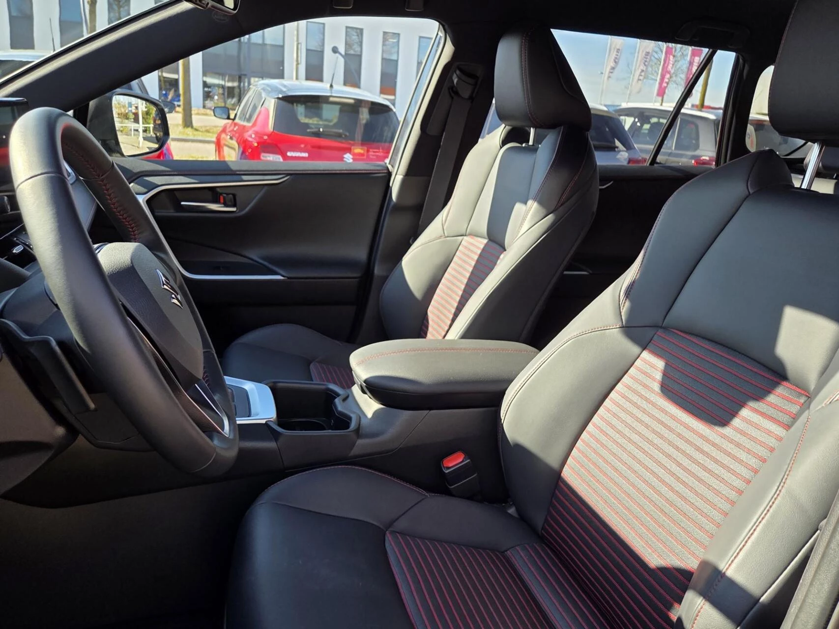 Hoofdafbeelding Suzuki Across