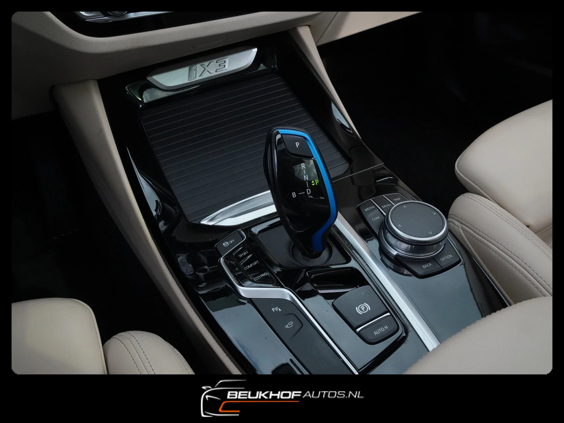 Hoofdafbeelding BMW iX3