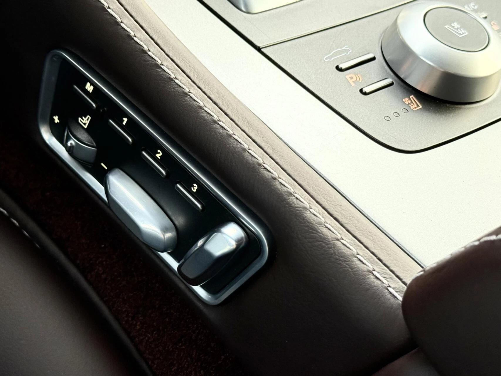 Hoofdafbeelding Aston Martin Rapide