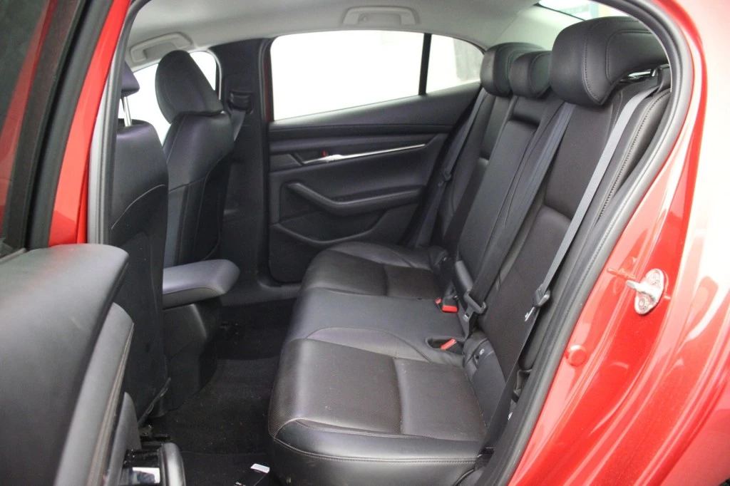 Hoofdafbeelding Mazda 3
