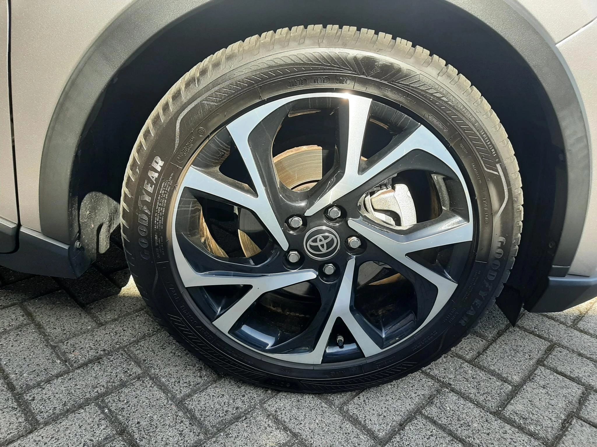 Hoofdafbeelding Toyota C-HR