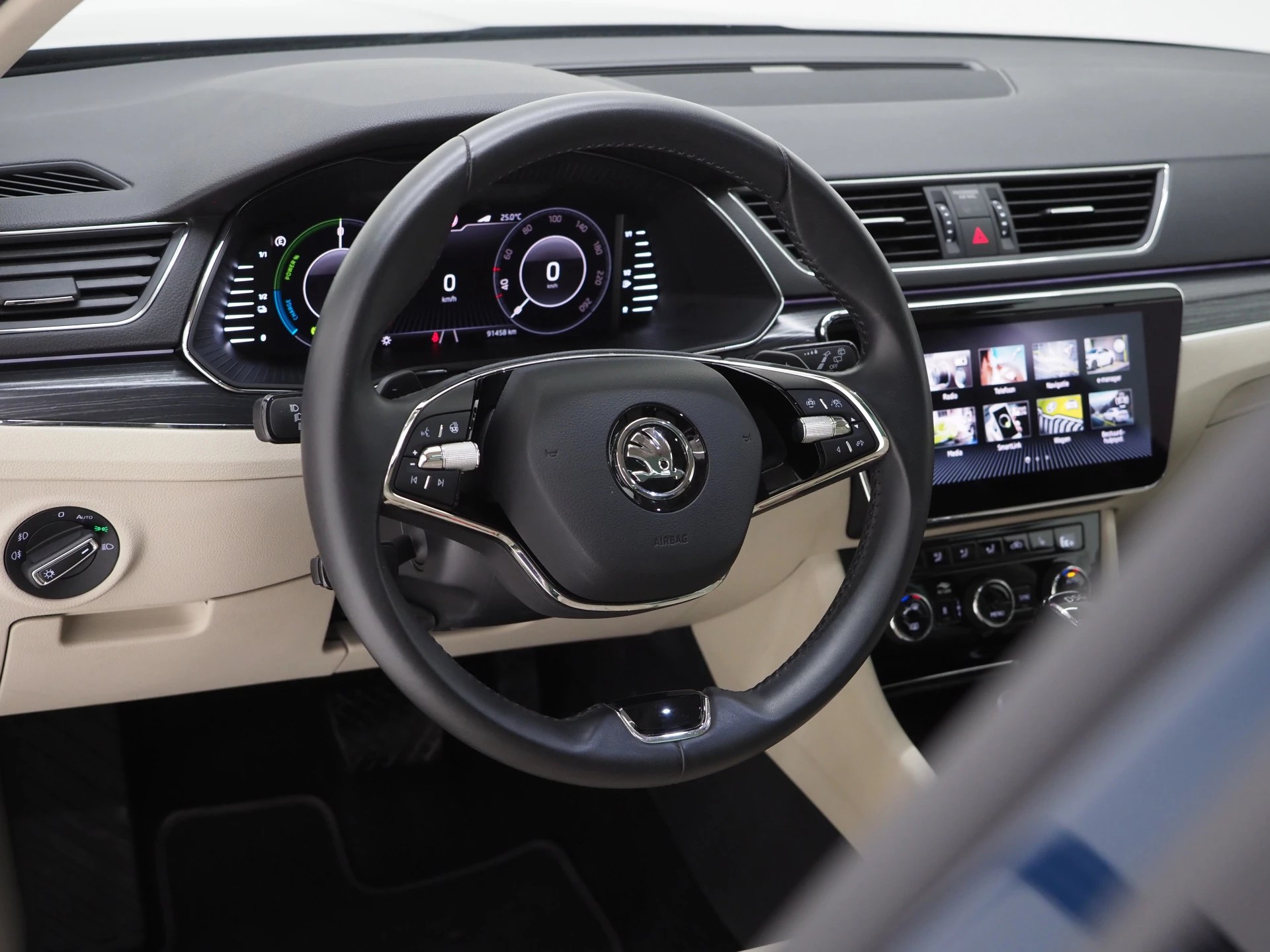 Hoofdafbeelding Škoda Superb