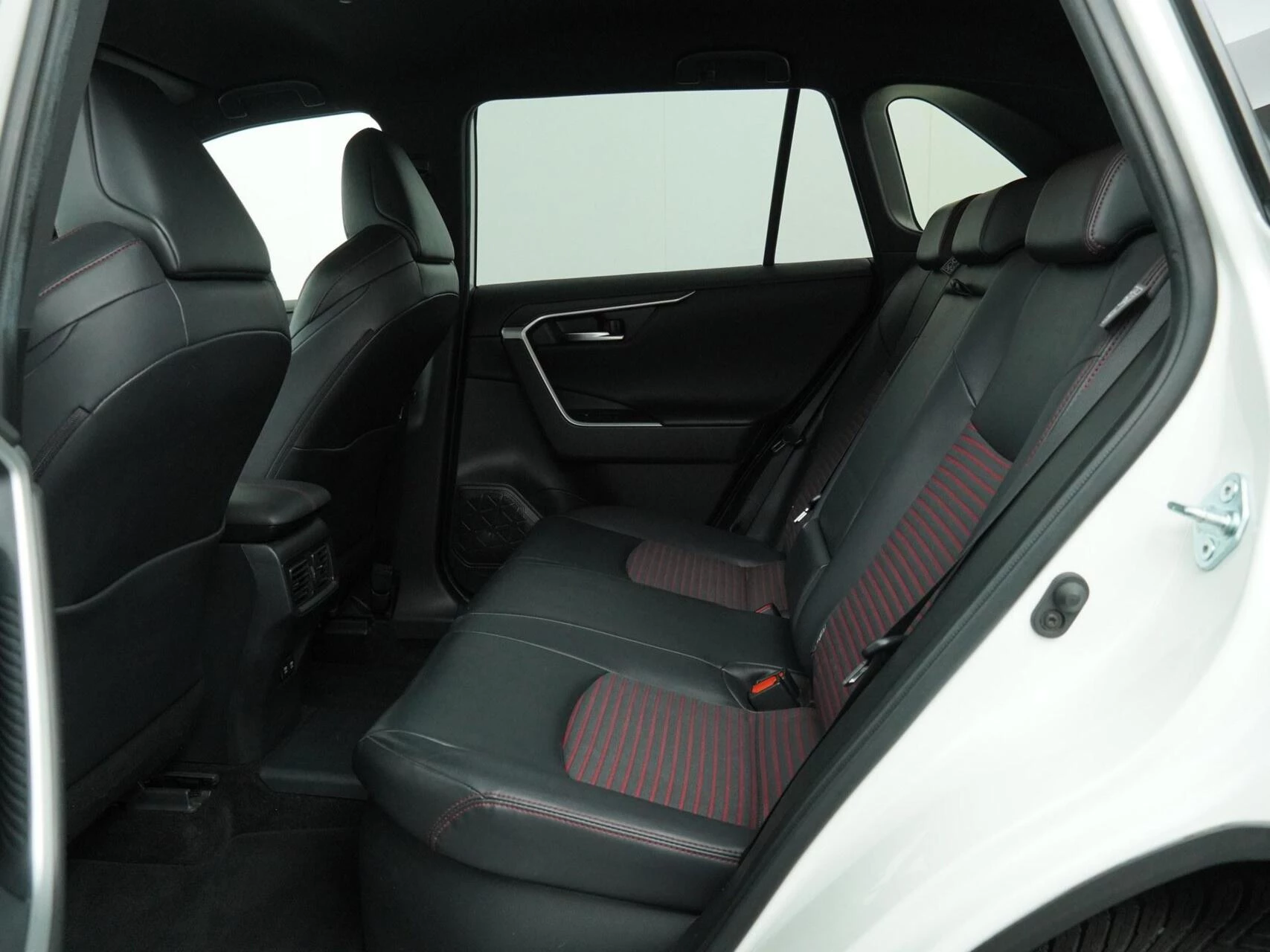 Hoofdafbeelding Suzuki Across