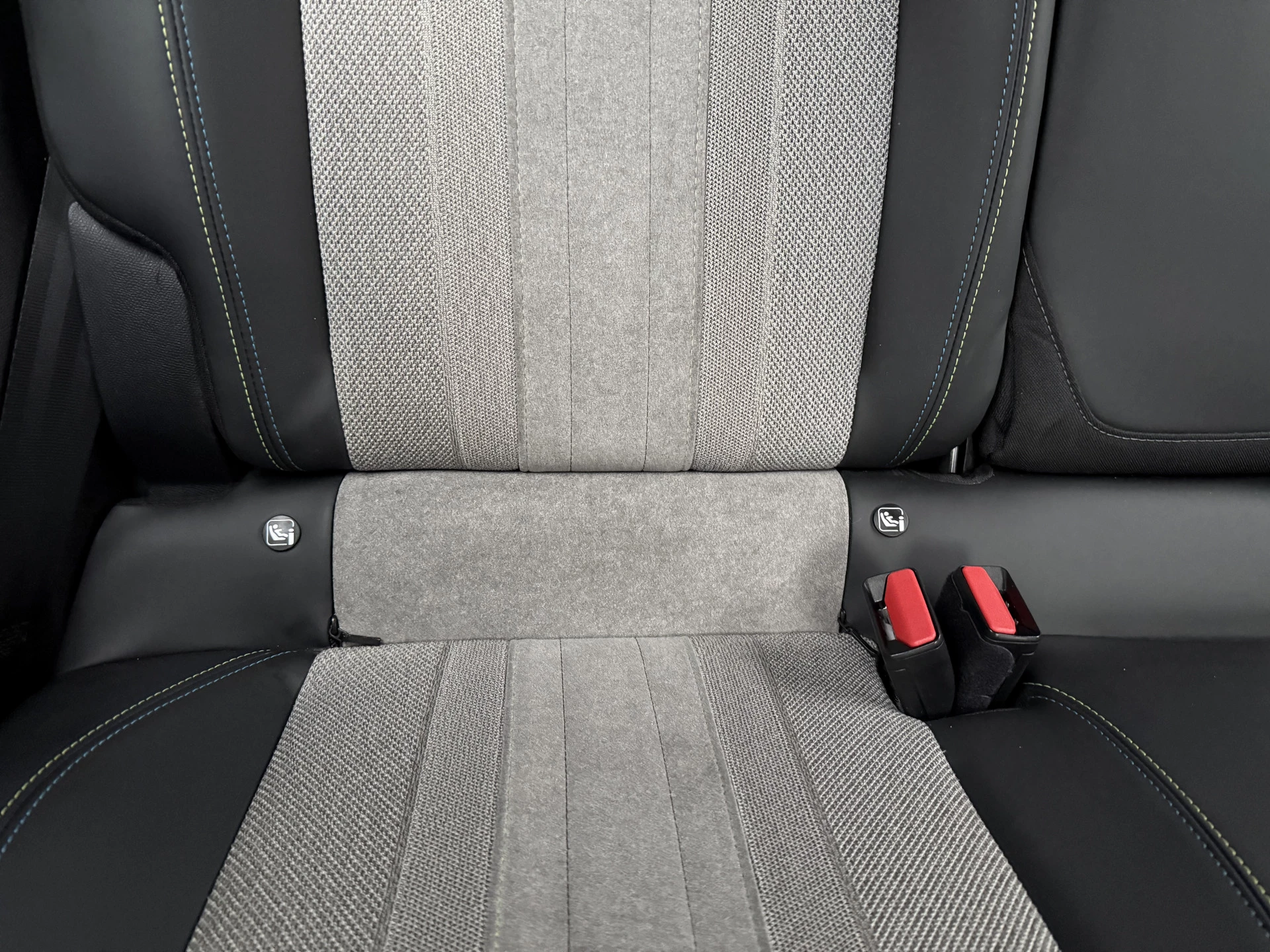 Hoofdafbeelding Peugeot e-2008