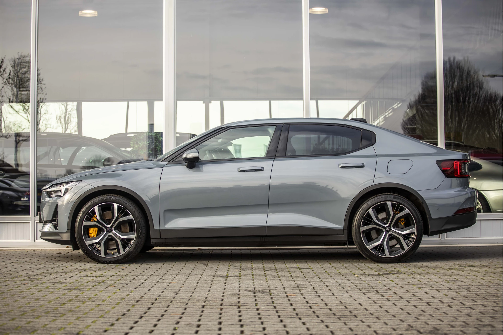 Hoofdafbeelding Polestar 2