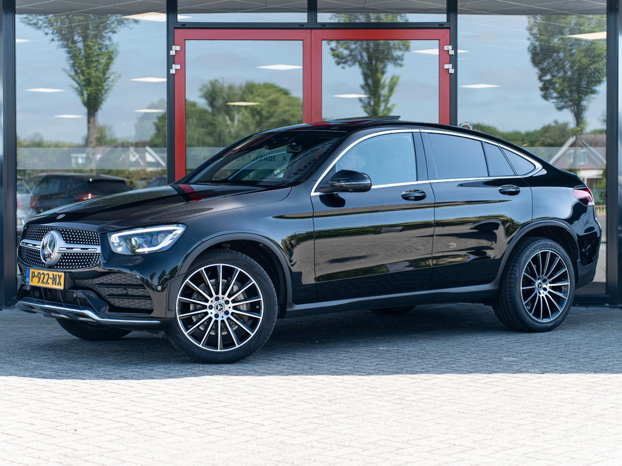 Hoofdafbeelding Mercedes-Benz GLC