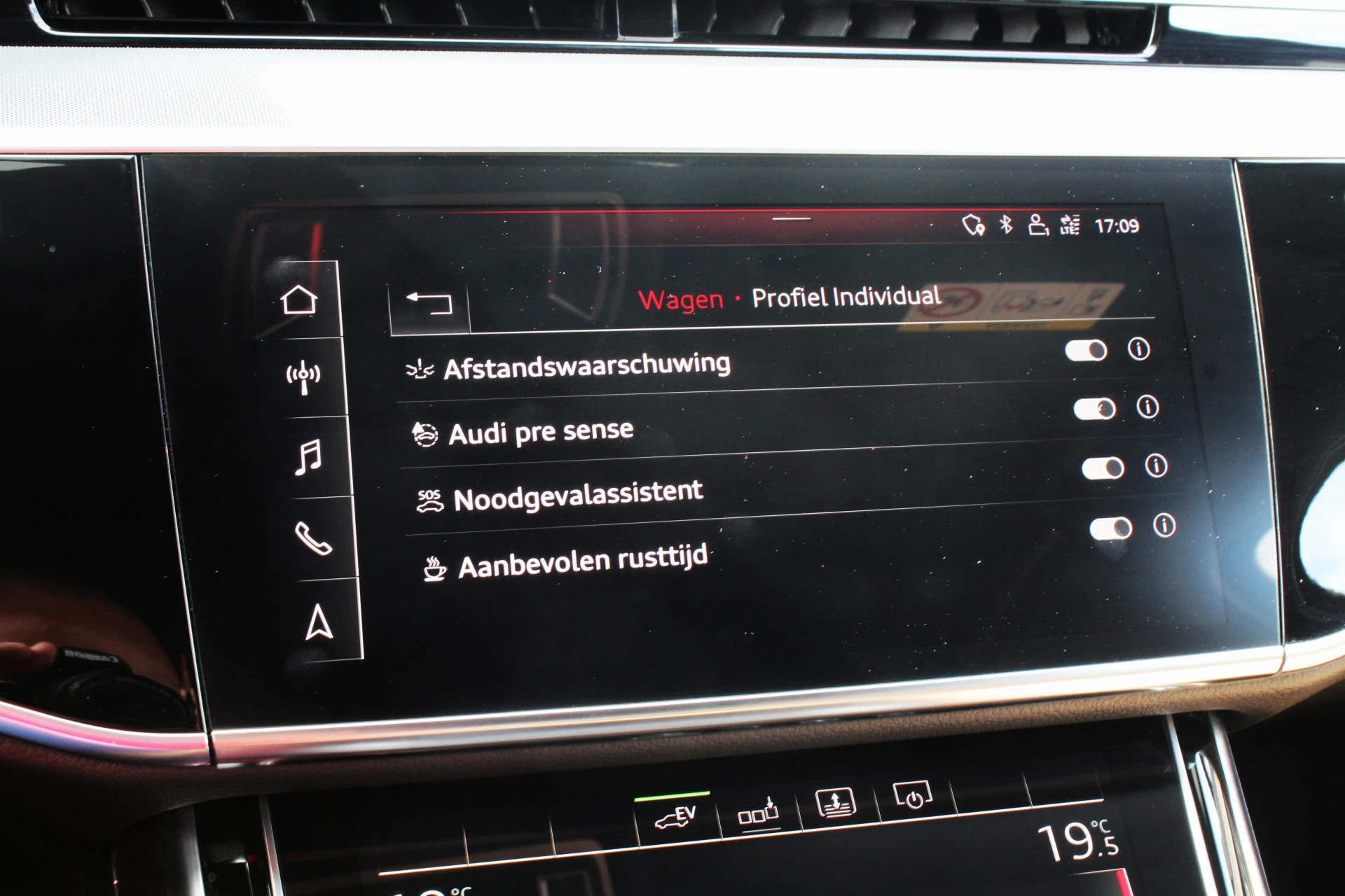 Hoofdafbeelding Audi A8
