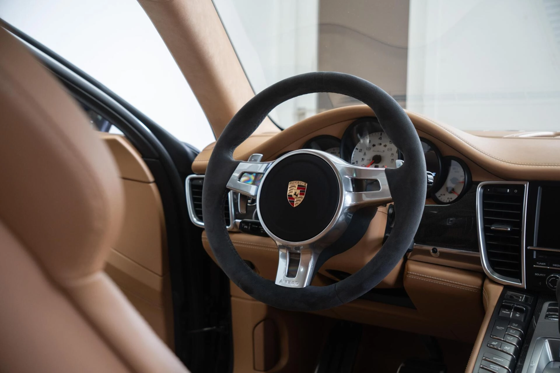 Hoofdafbeelding Porsche Panamera