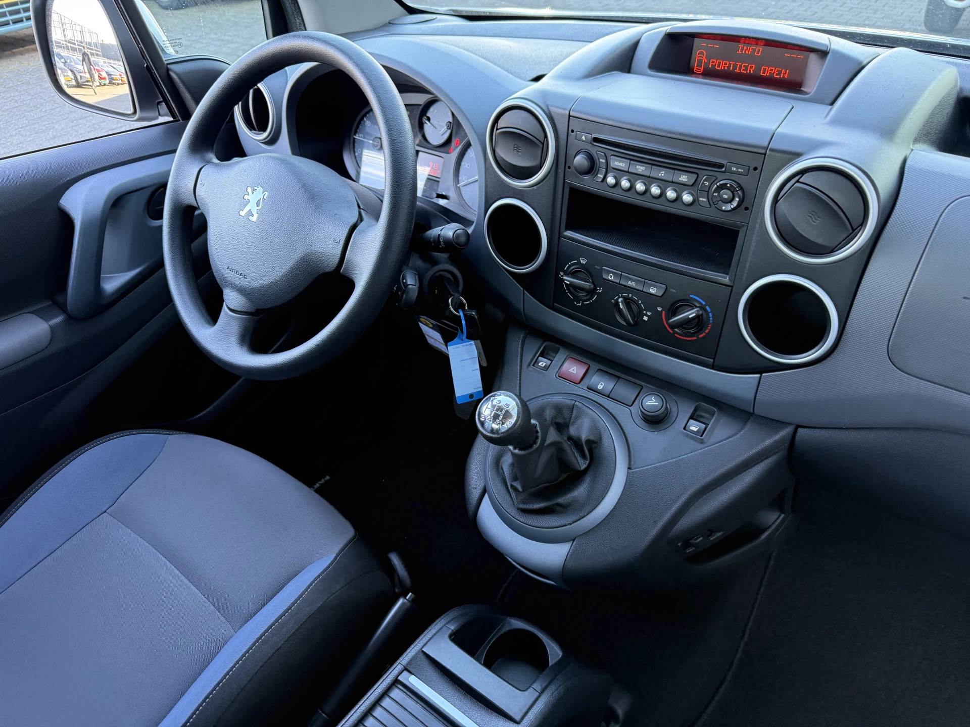 Hoofdafbeelding Peugeot Partner