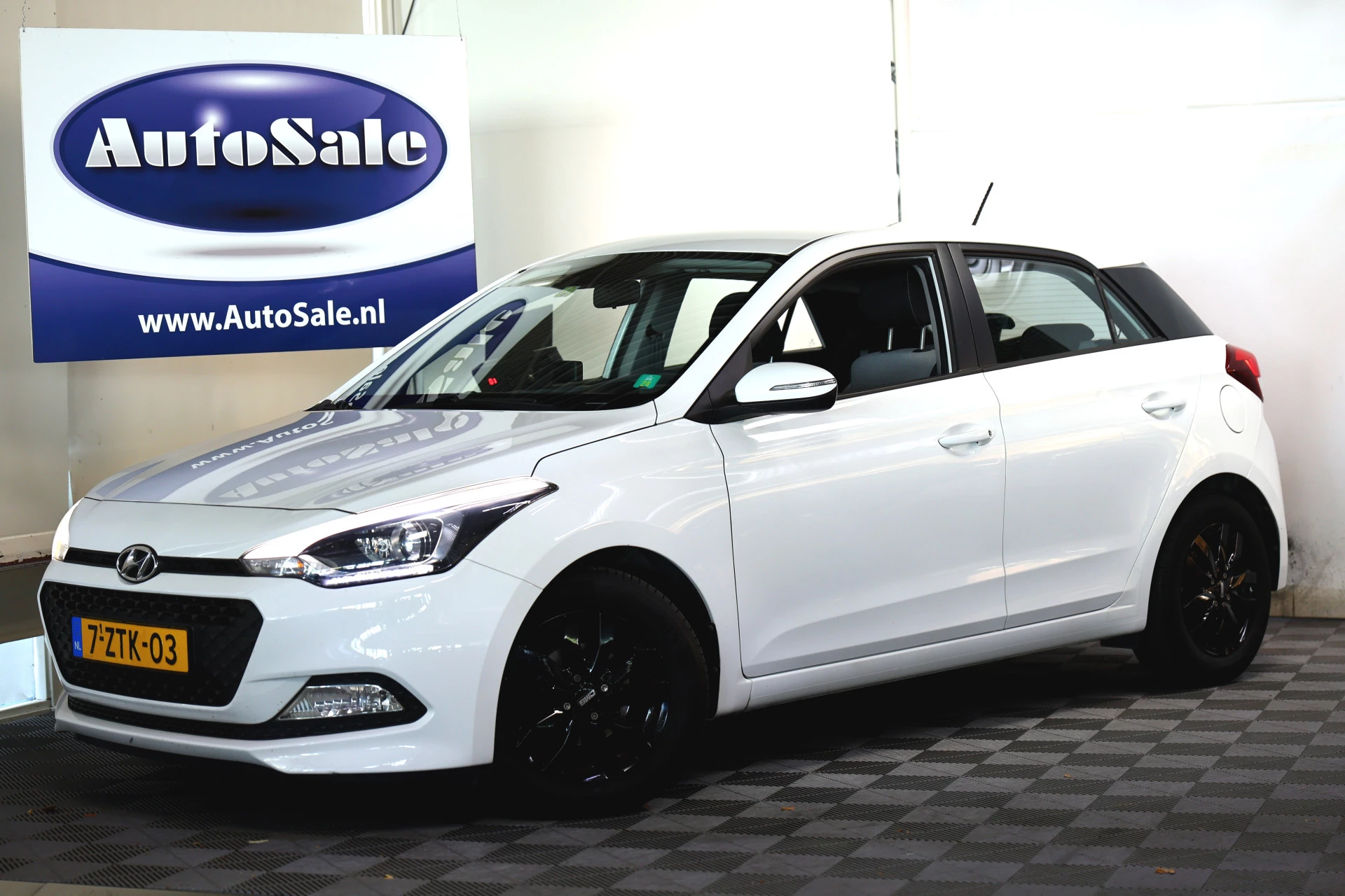 Hoofdafbeelding Hyundai i20