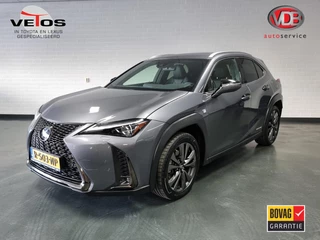Hoofdafbeelding Lexus UX Lexus UX 250h F-Sport / PDC / Schuifdak / Trekhaak