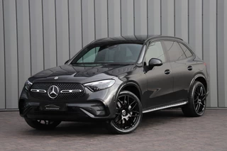 Hoofdafbeelding Mercedes-Benz GLC Mercedes-Benz GLC 400e AMG 4-Matic | 381PK | Pano | Sfeerverlichting | Digital-light | Memory | Distronic+ | Trekhaak | Standkachel | Stuurwielverw. | 2024.