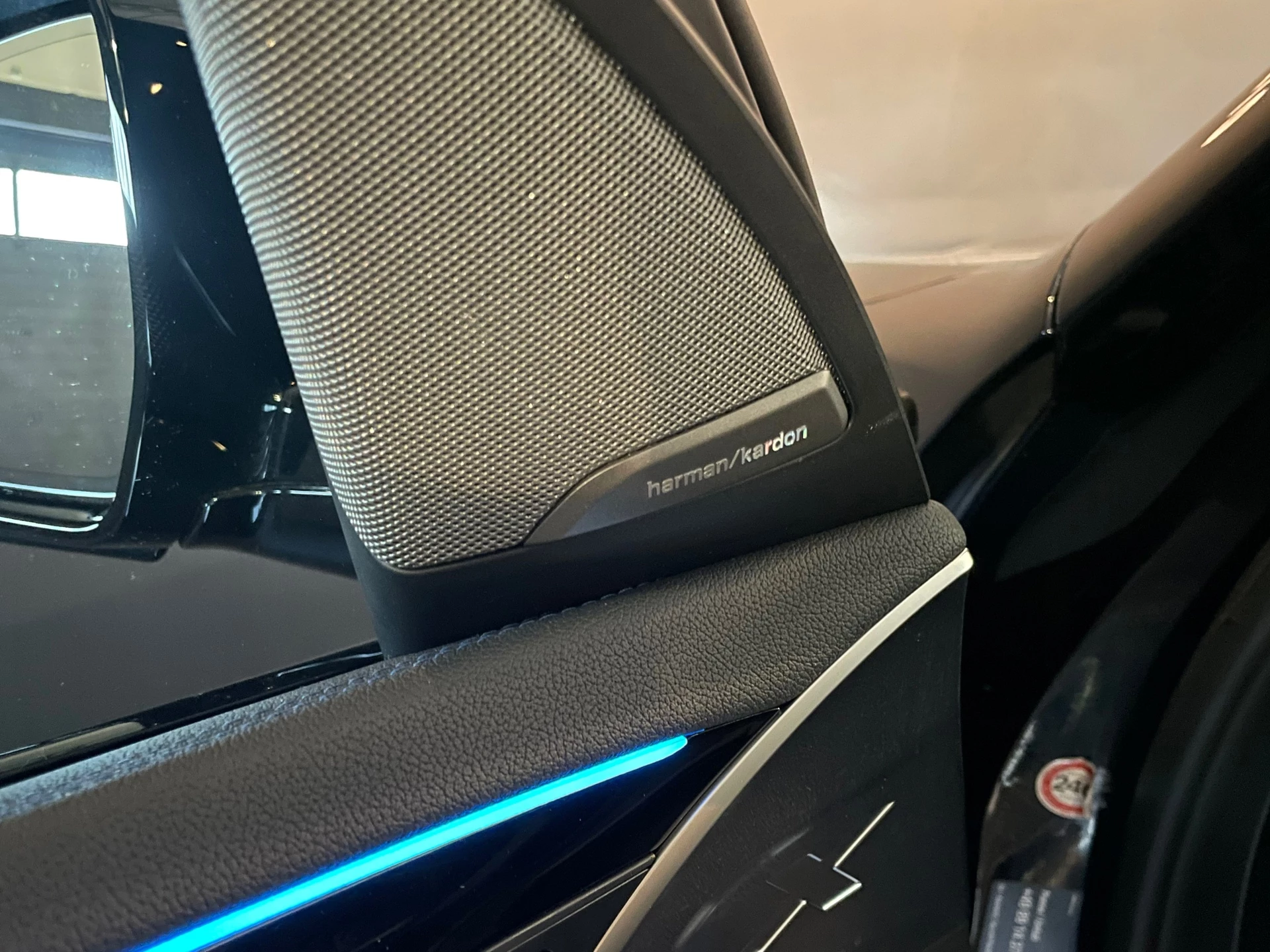 Hoofdafbeelding BMW iX3