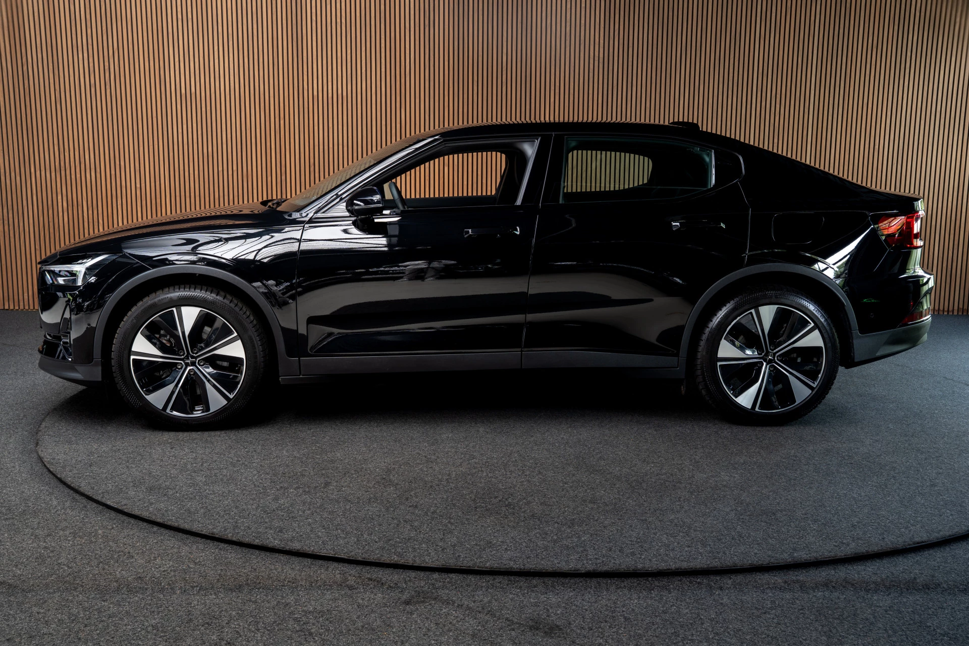 Hoofdafbeelding Polestar 2