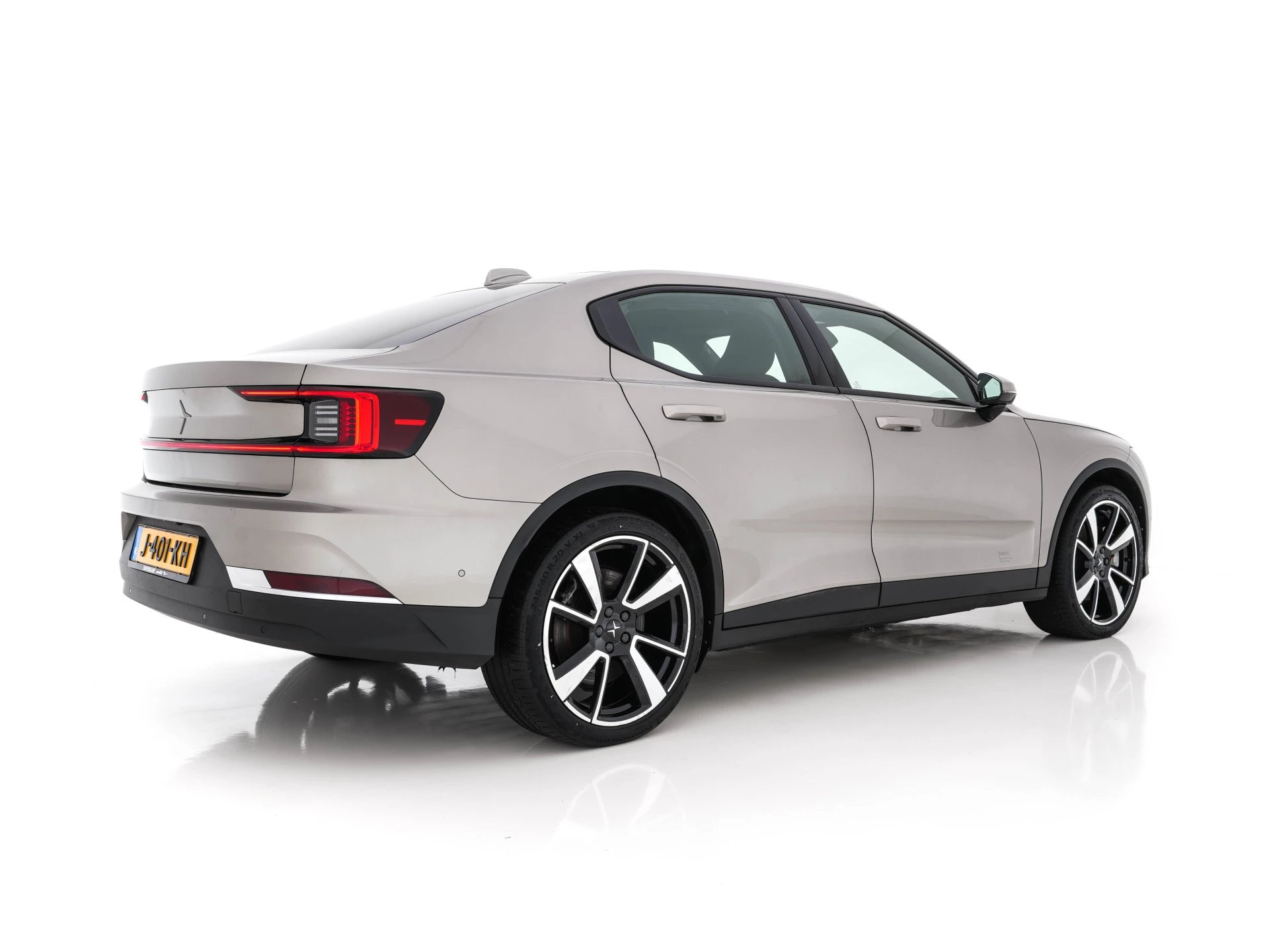 Hoofdafbeelding Polestar 2