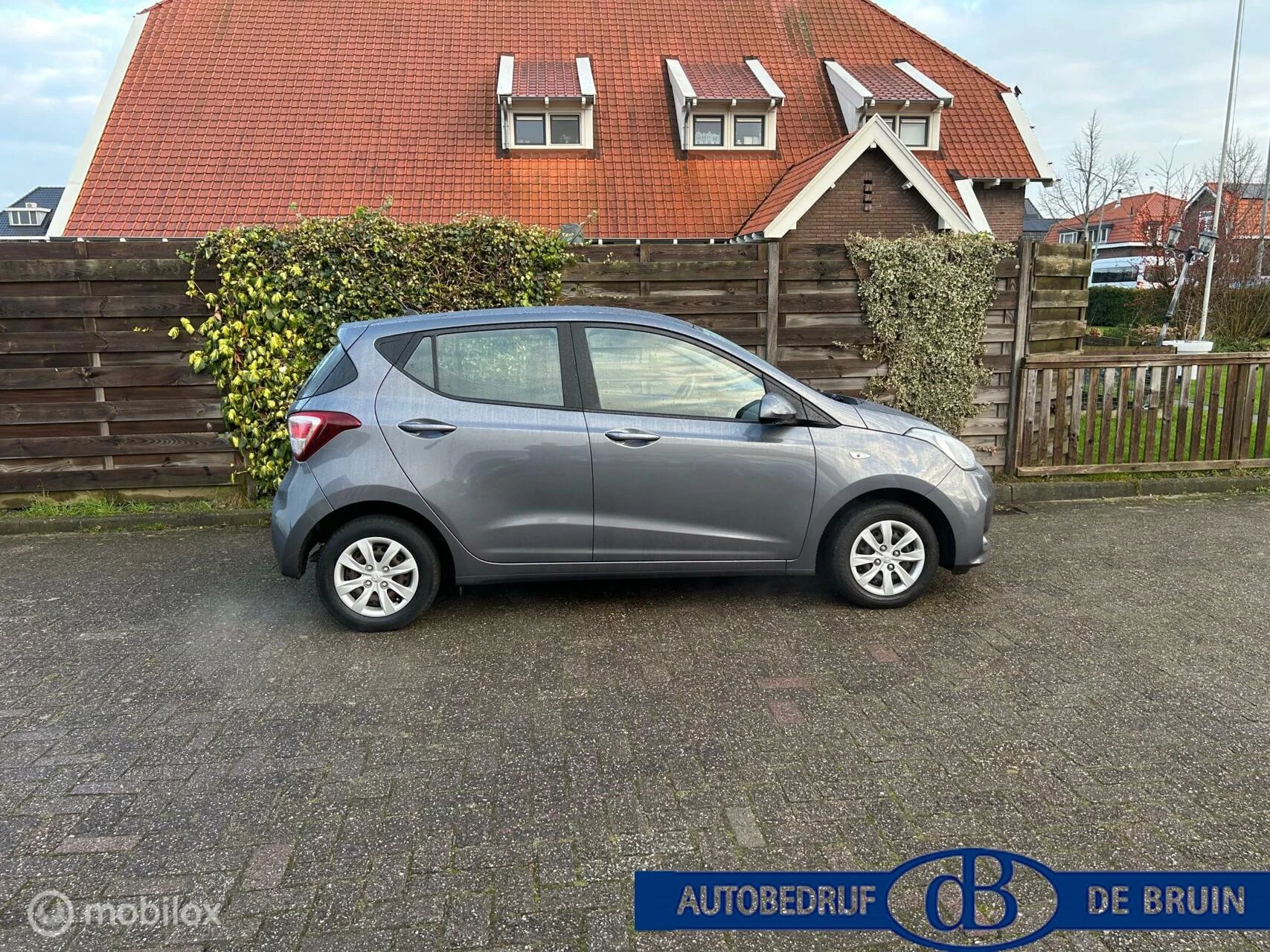 Hoofdafbeelding Hyundai i10