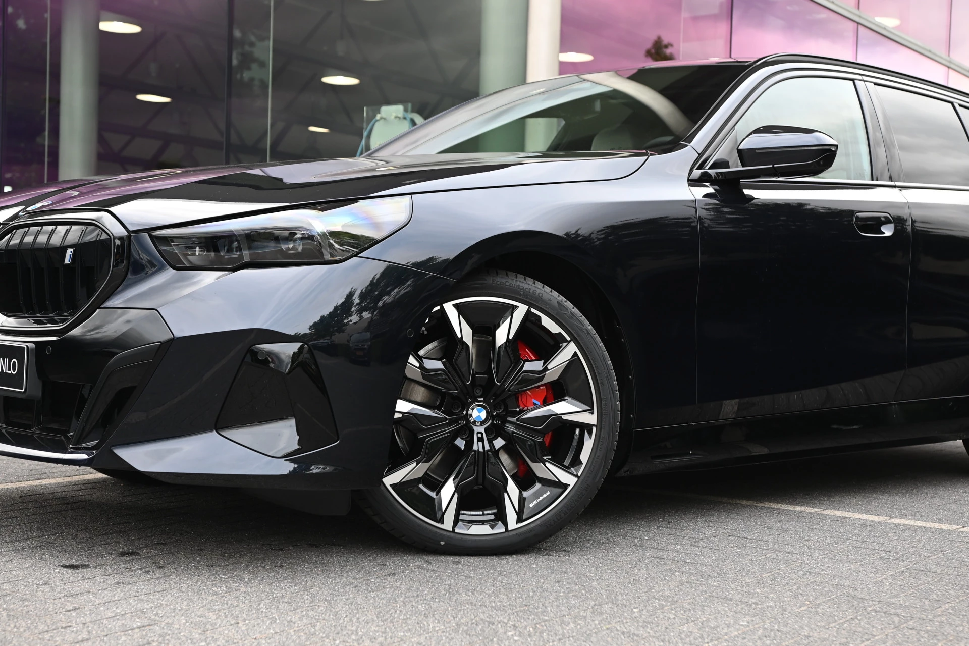 Hoofdafbeelding BMW i5