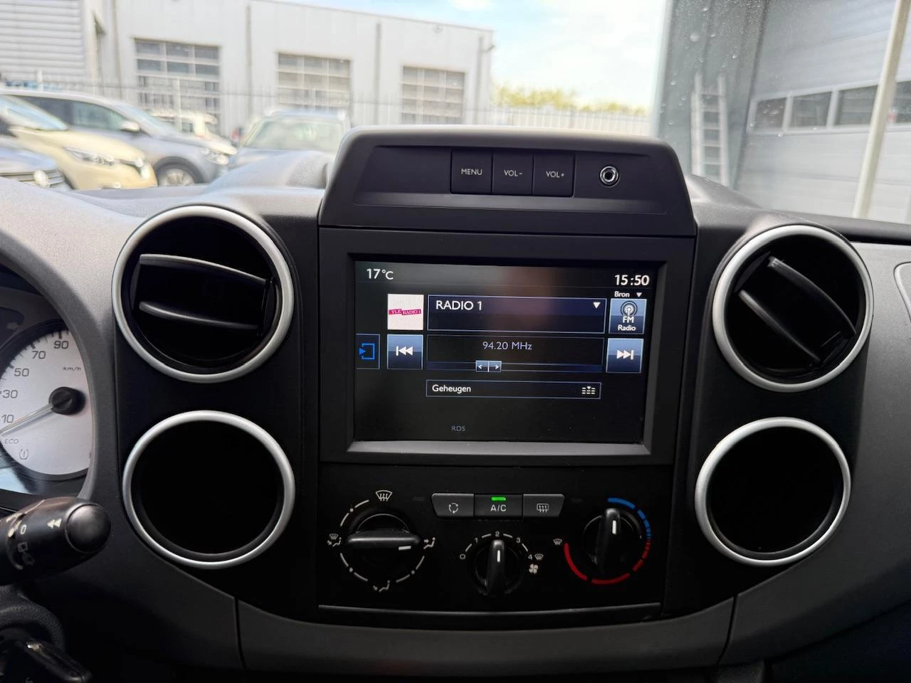 Hoofdafbeelding Peugeot Partner