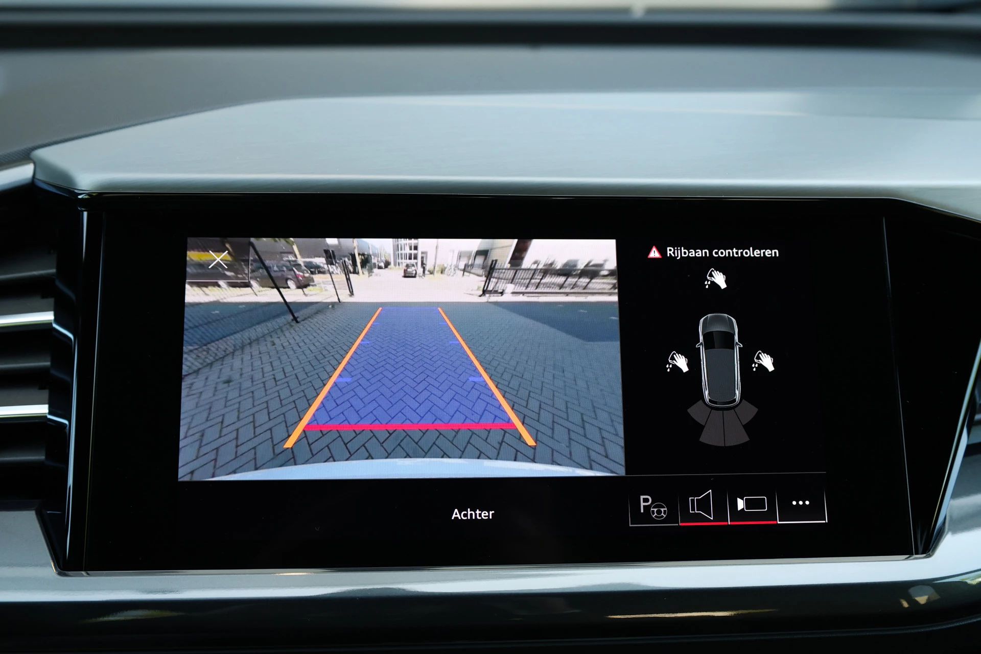 Hoofdafbeelding Audi Q4 e-tron
