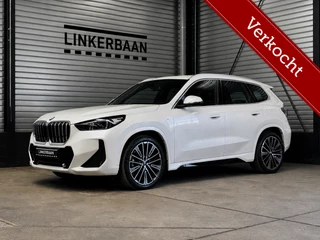 BMW X1 sDrive20i | M Sport | Leder | HUD | 20 inch | NL Auto |