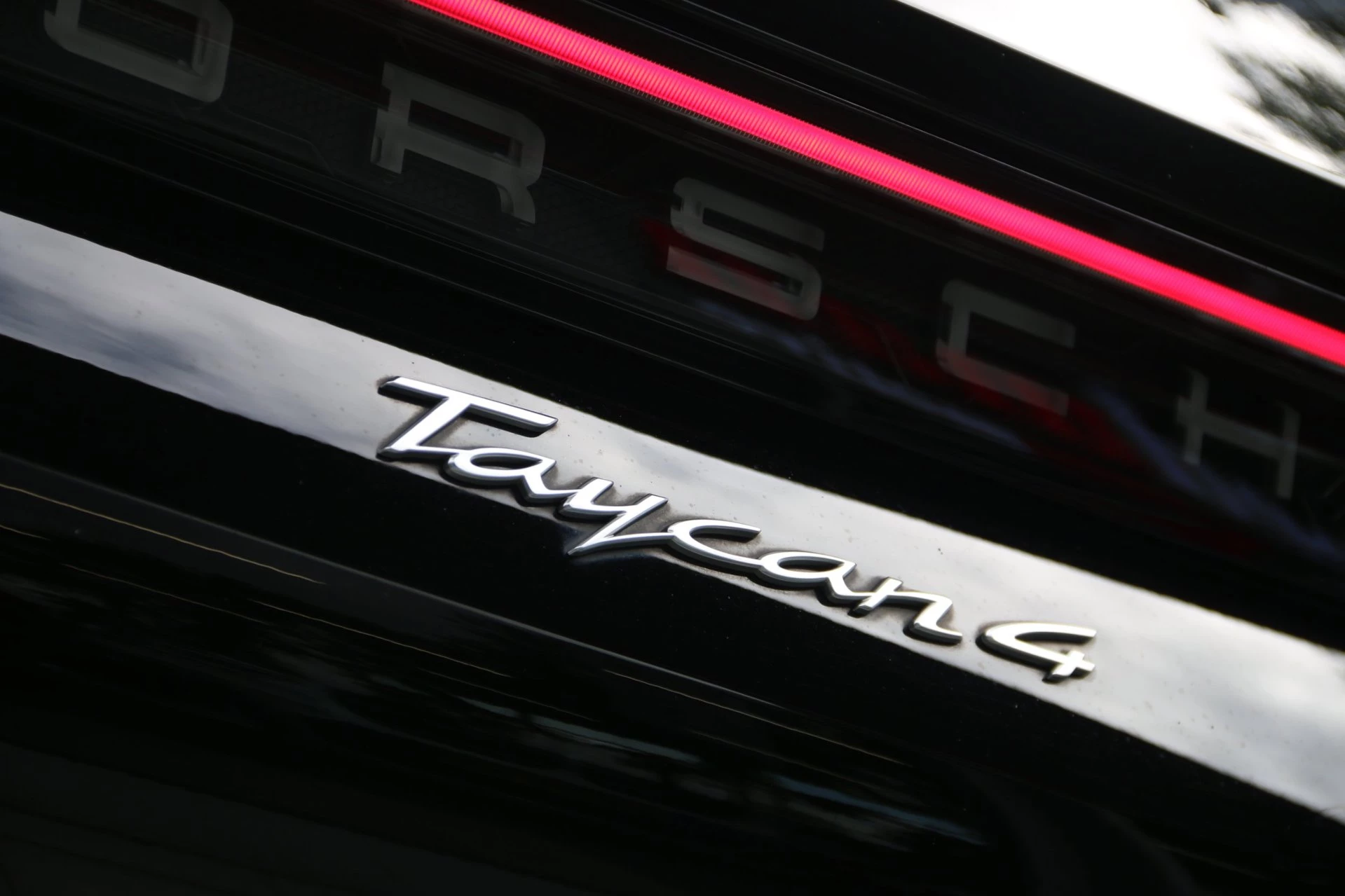 Hoofdafbeelding Porsche Taycan