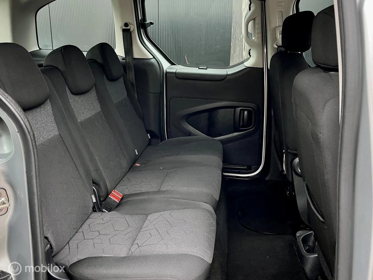 Hoofdafbeelding Peugeot Partner