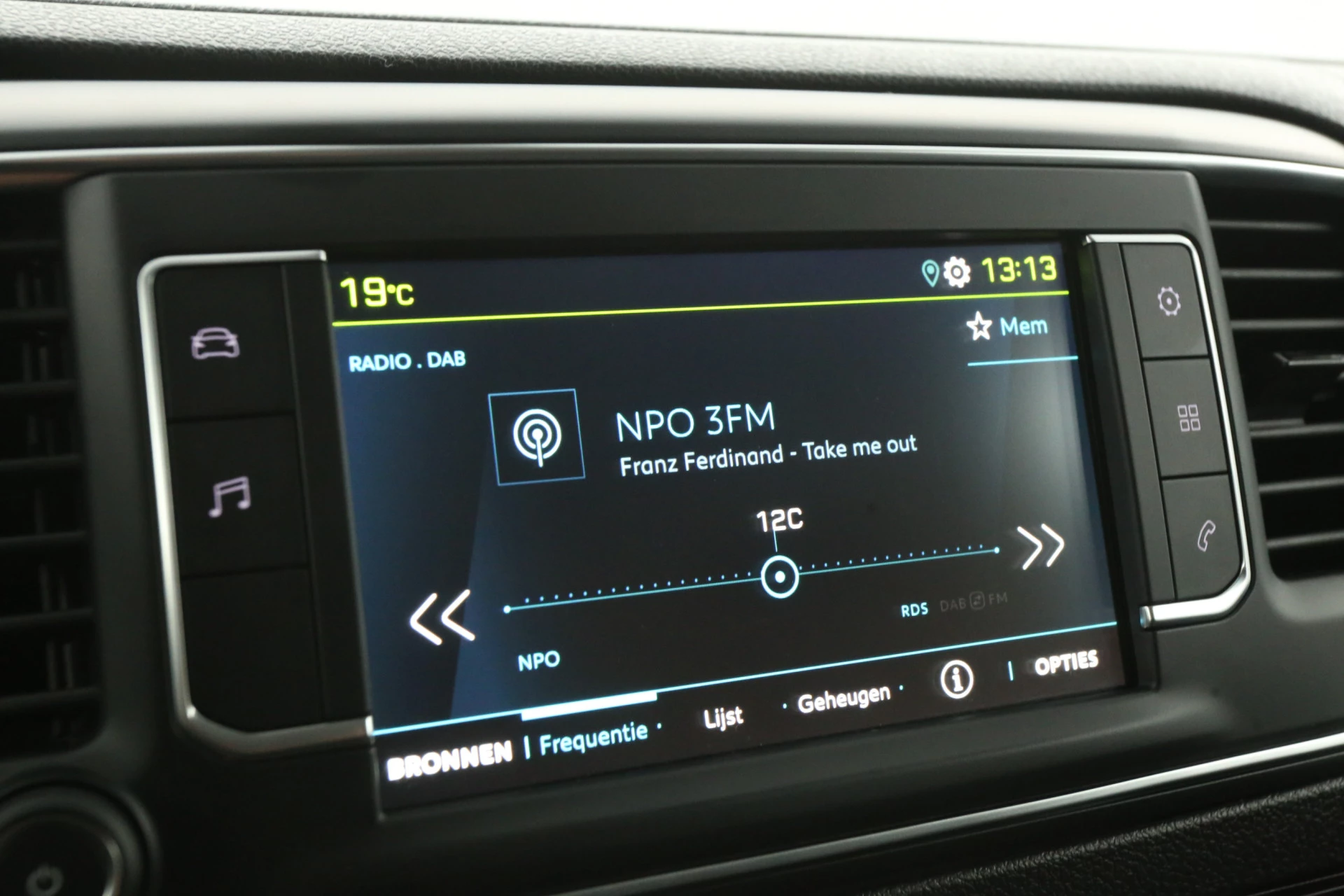 Hoofdafbeelding Peugeot e-Expert
