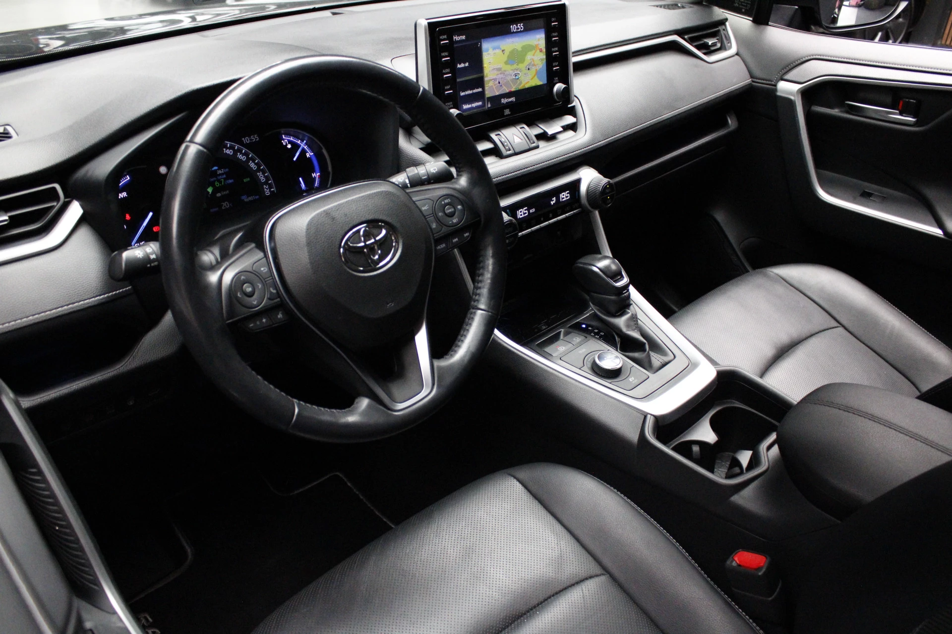 Hoofdafbeelding Toyota RAV4