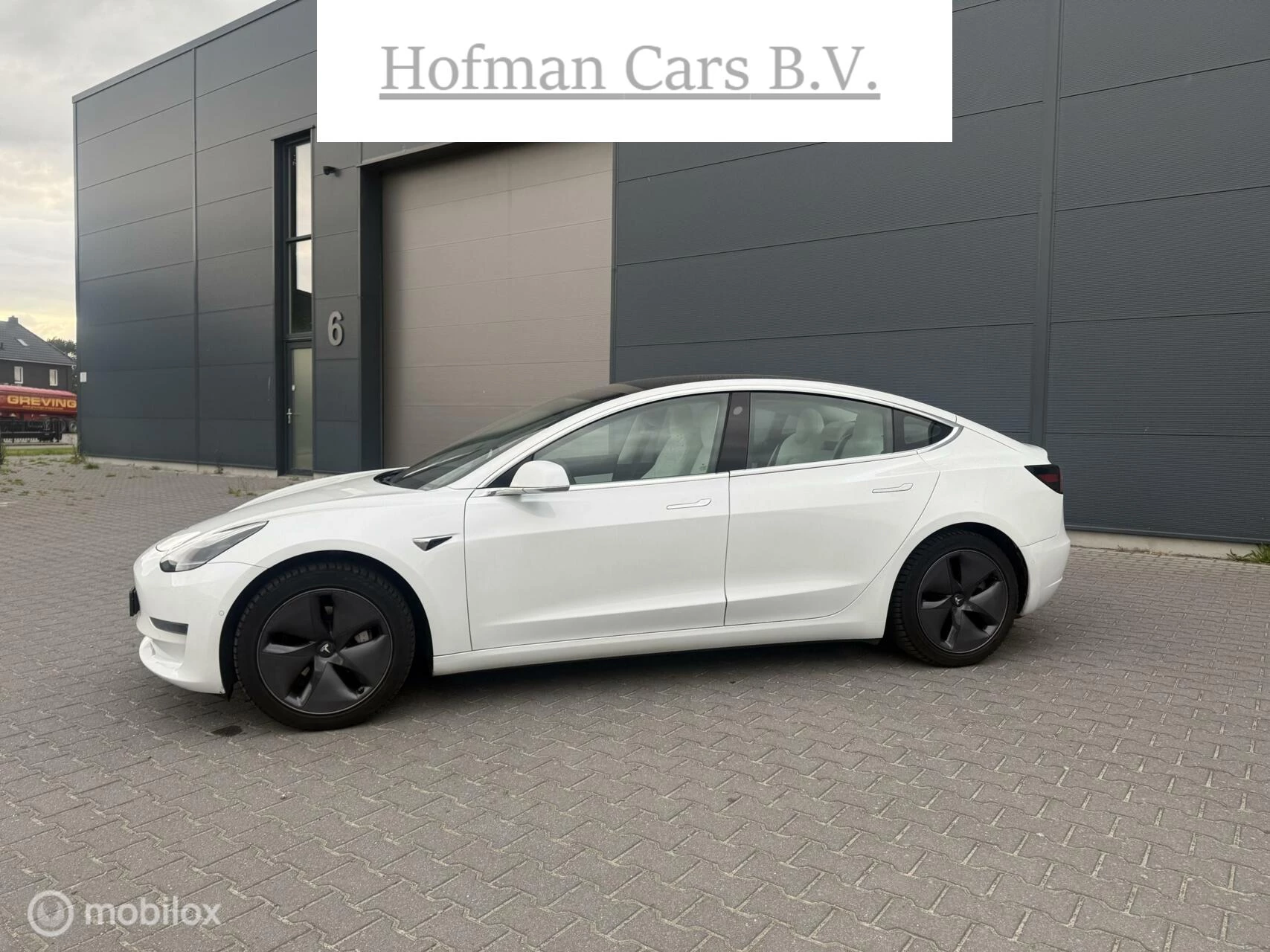 Hoofdafbeelding Tesla Model 3